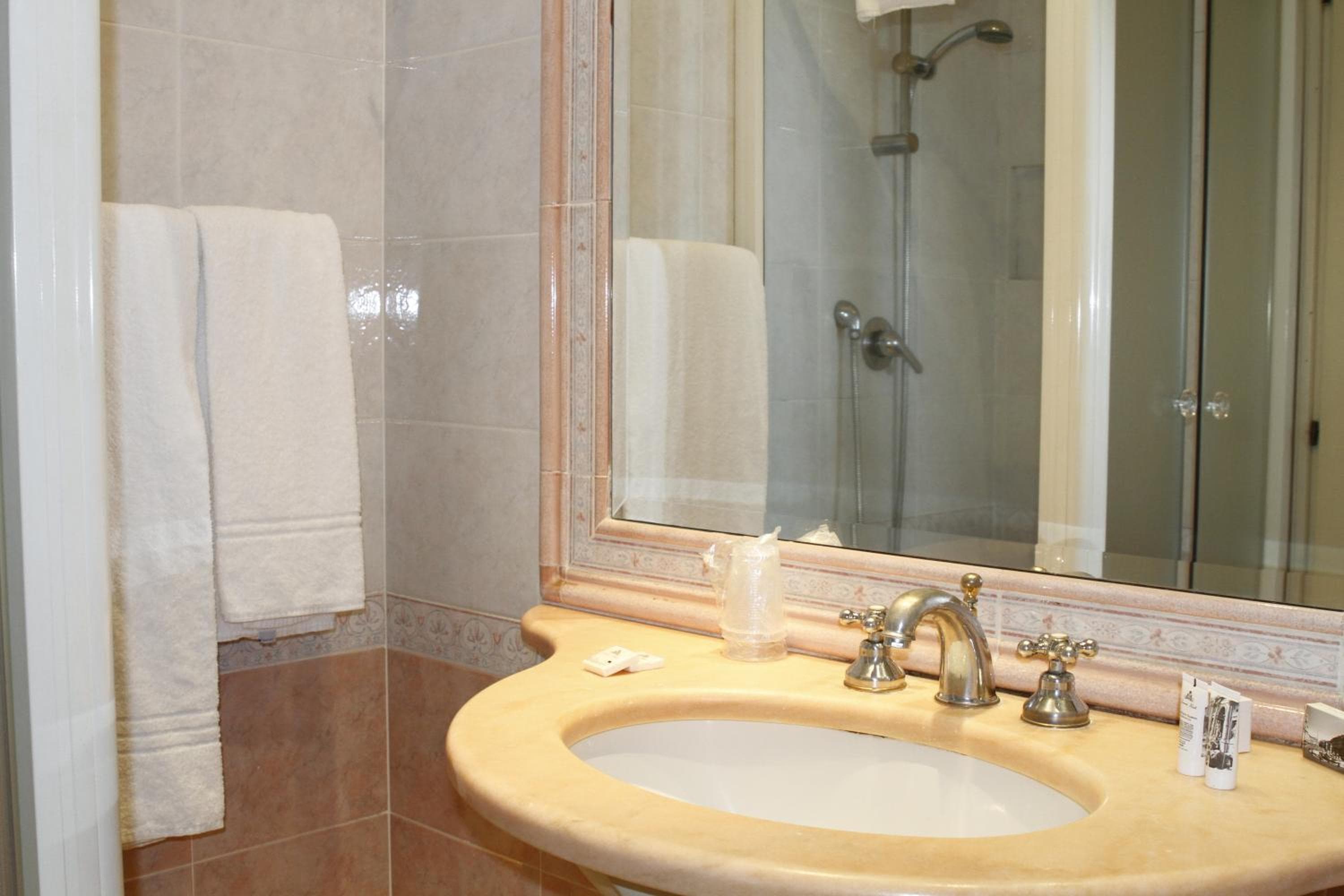 Hotel Eliseo — 3