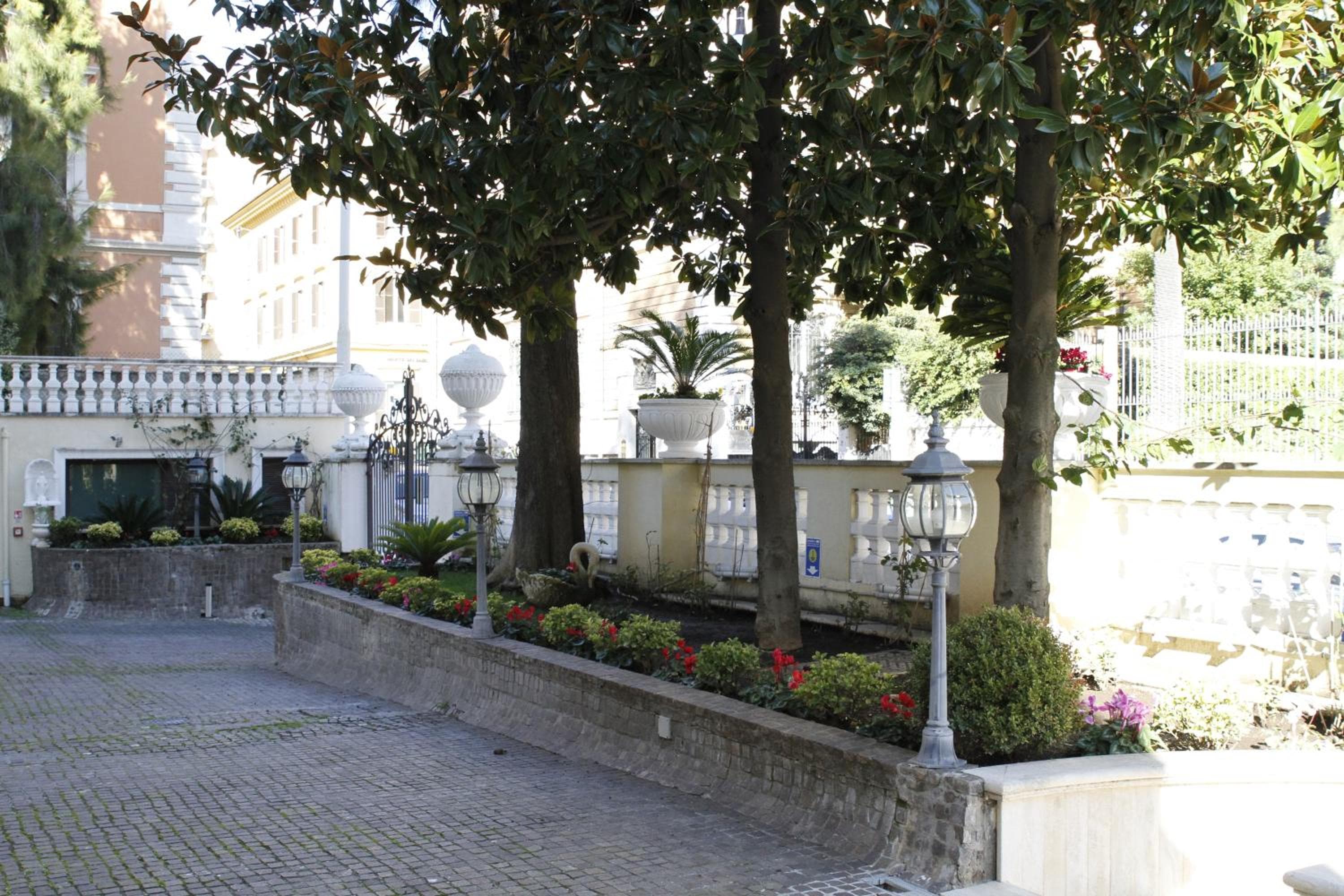 Hotel Villa Pinciana — 16