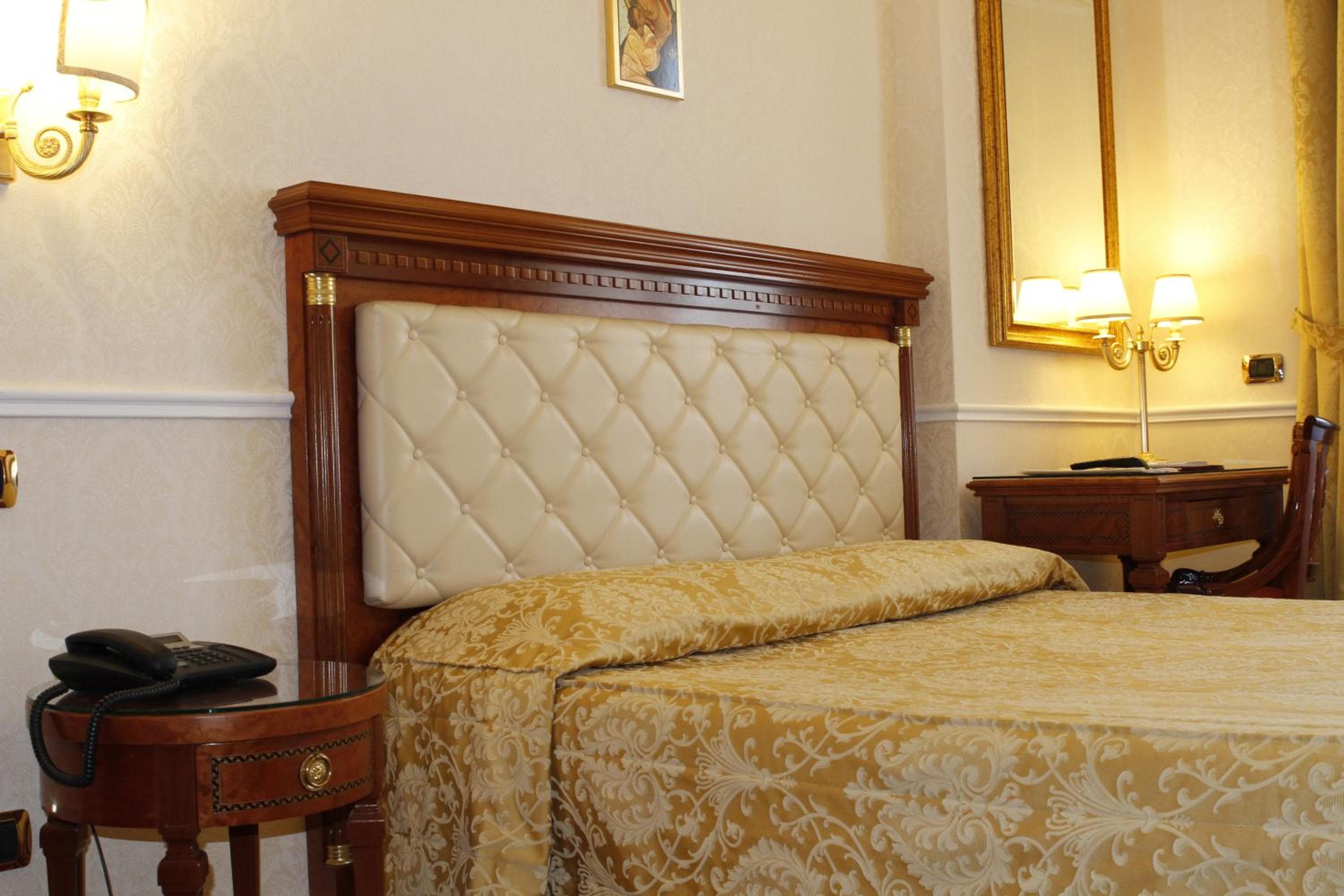Hotel Villa Pinciana — 6
