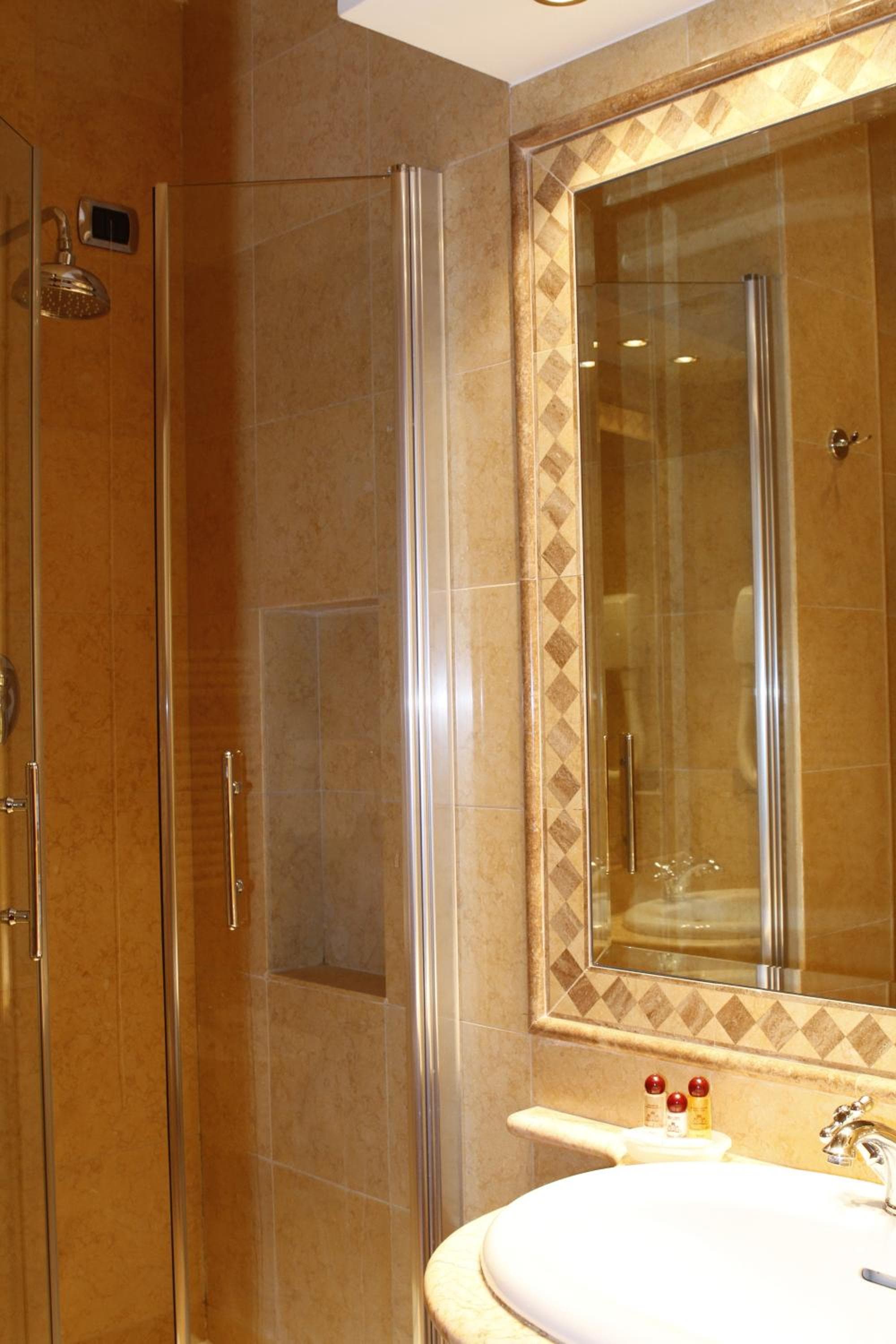 Hotel Villa Pinciana — 28