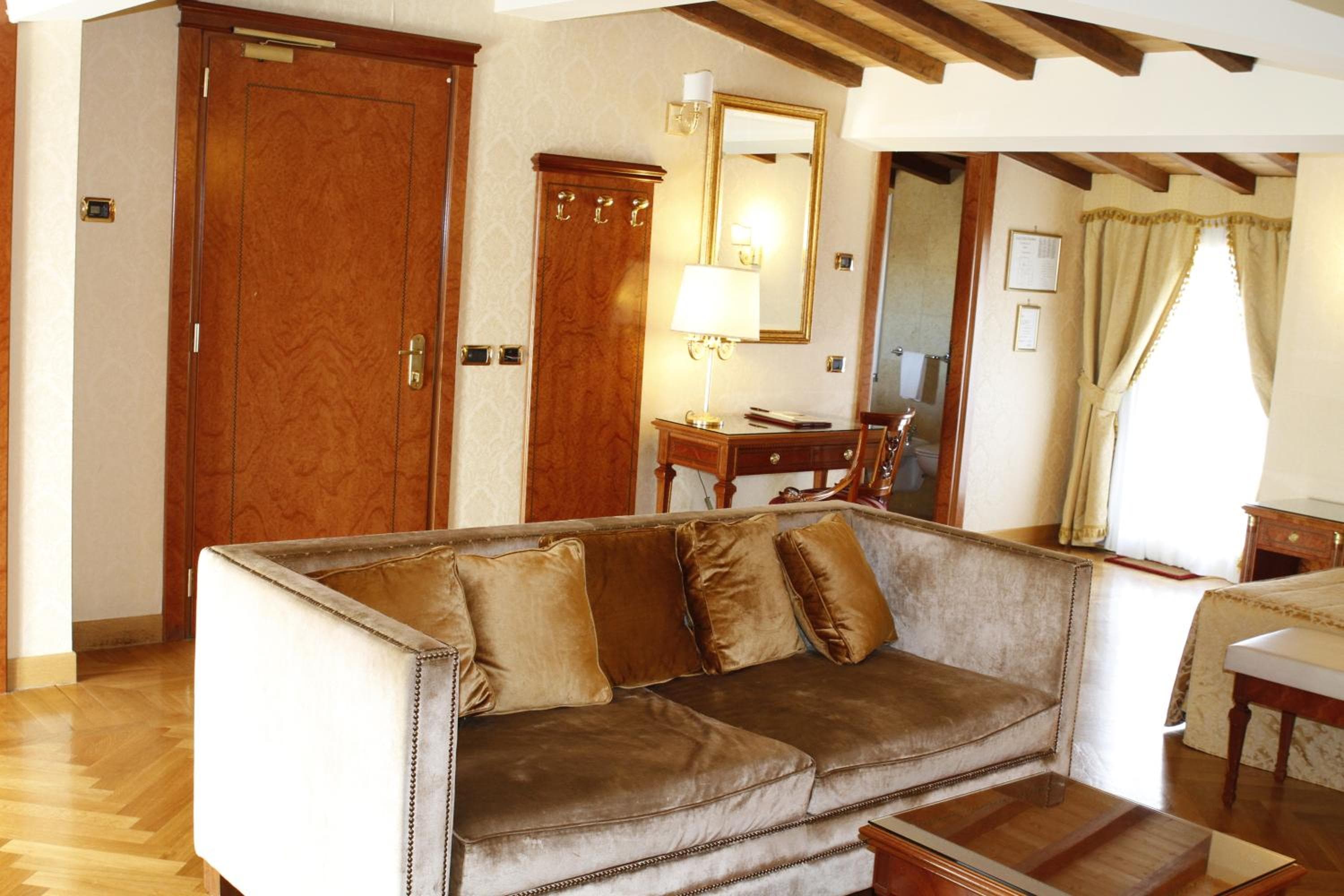 Hotel Villa Pinciana — 24