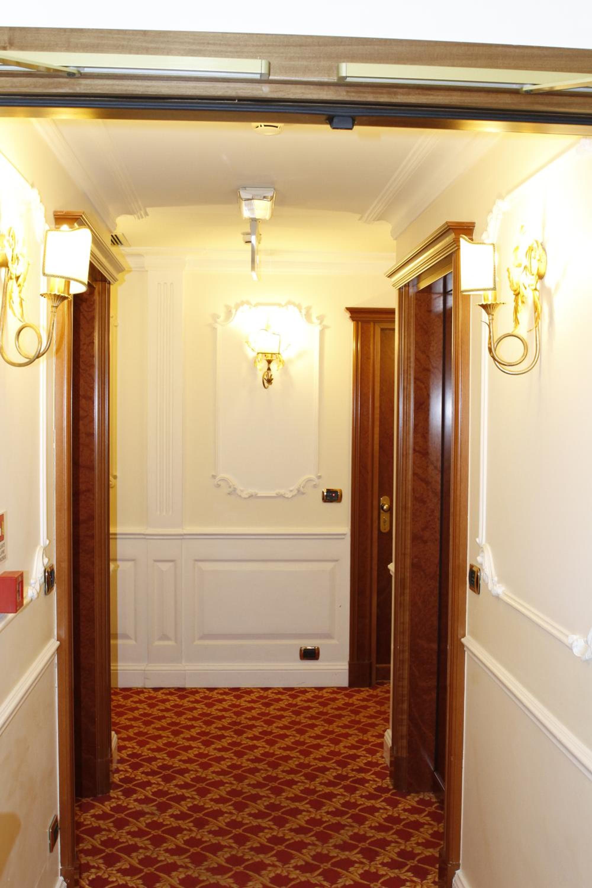 Hotel Villa Pinciana — 12