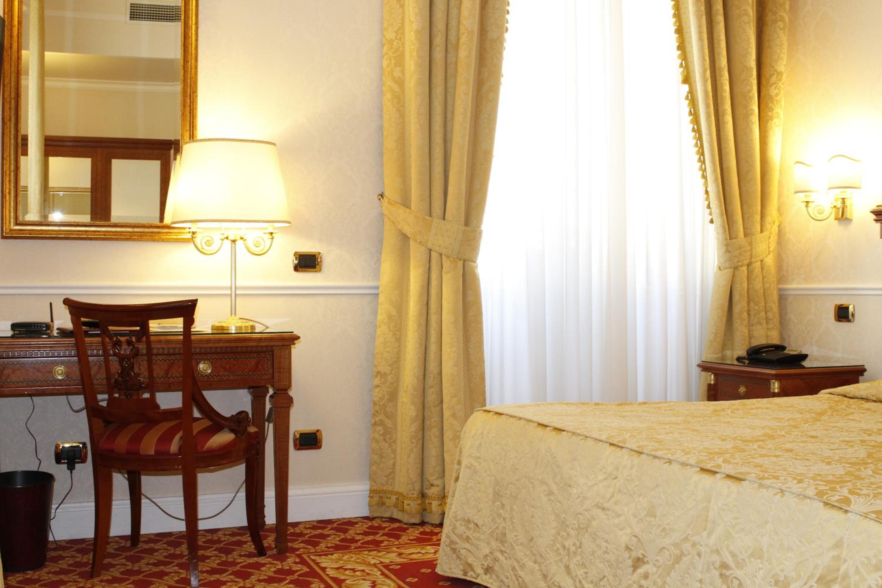 Hotel Villa Pinciana — 9