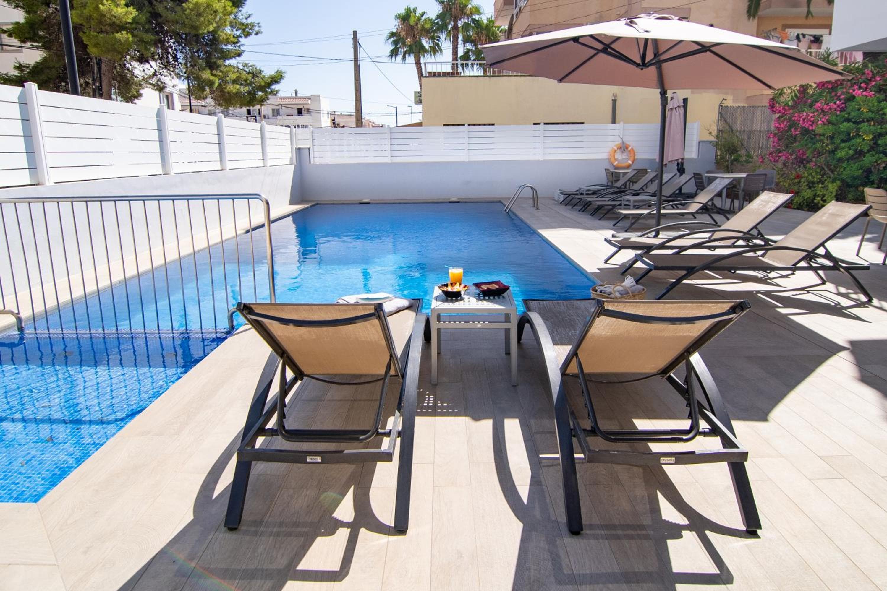 Apartamentos Vistamar II — 2