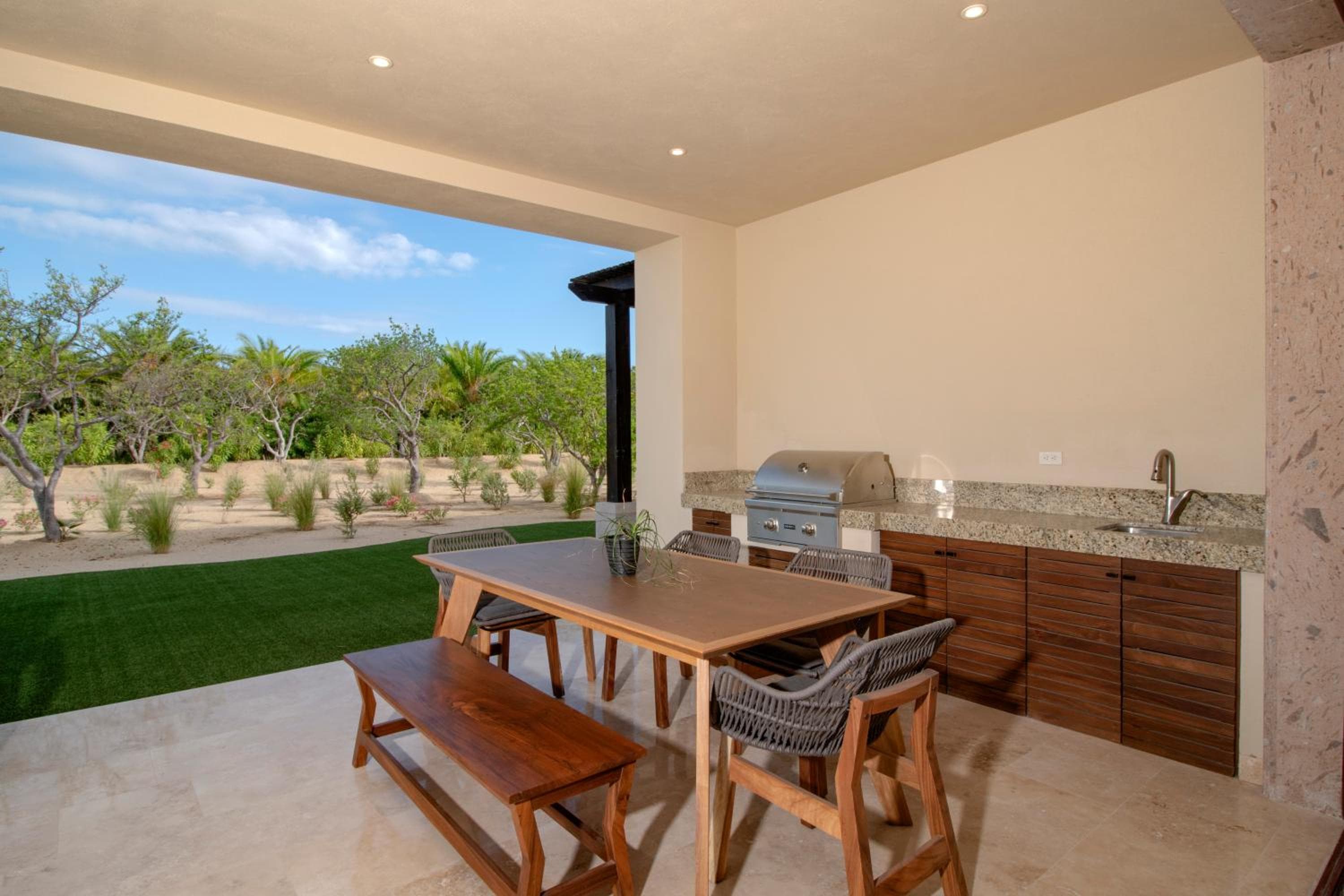 Bohari Palmilla — 25