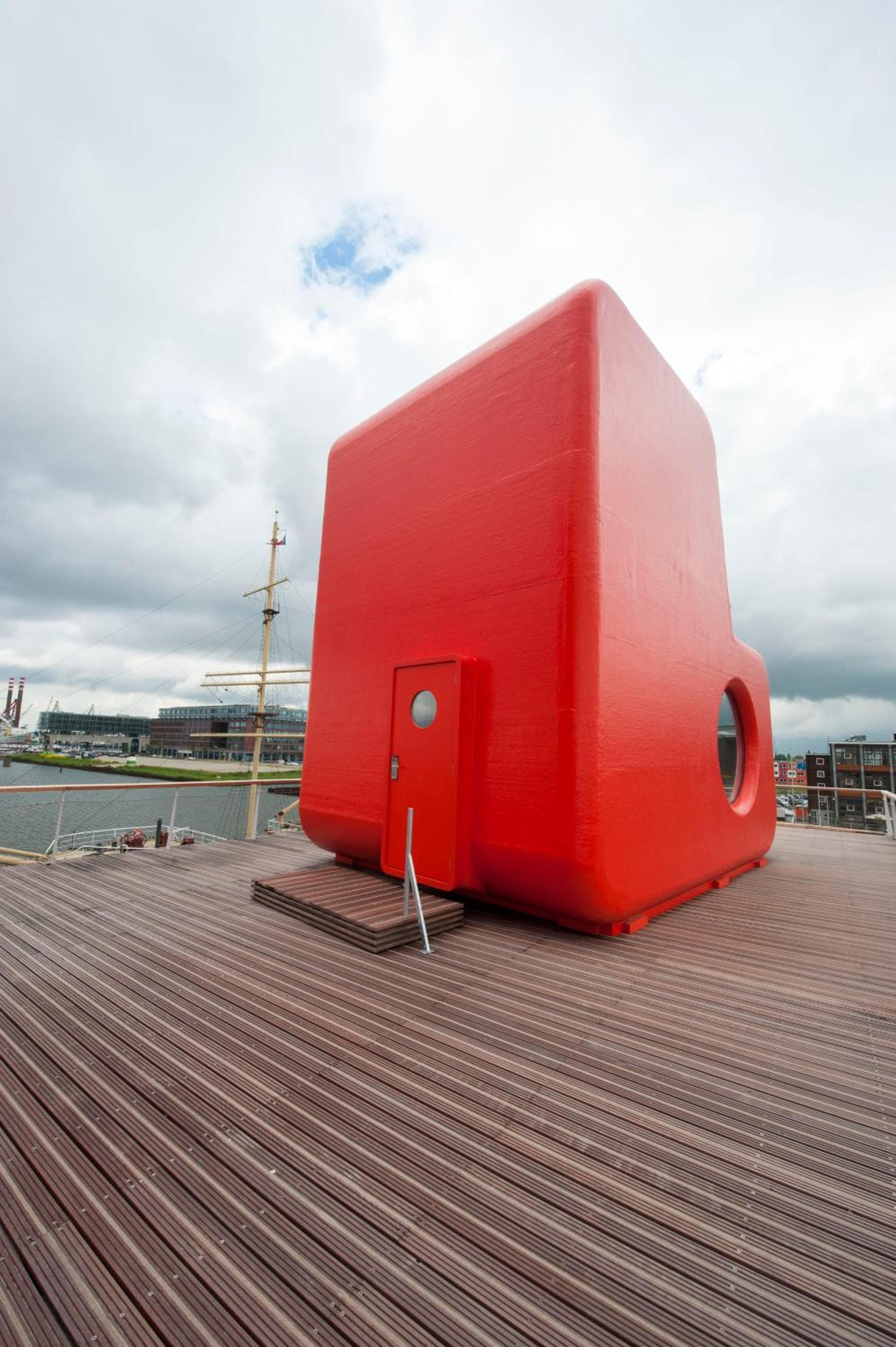Botel — 22