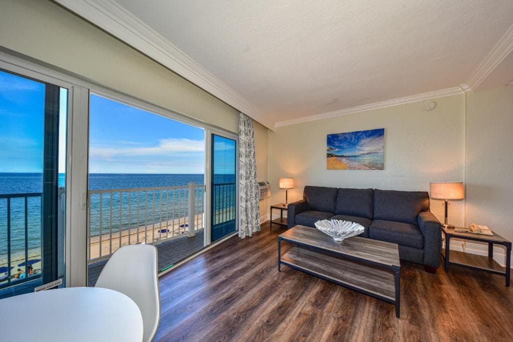 Sun Tower Hotel & Suites en la playa — 17