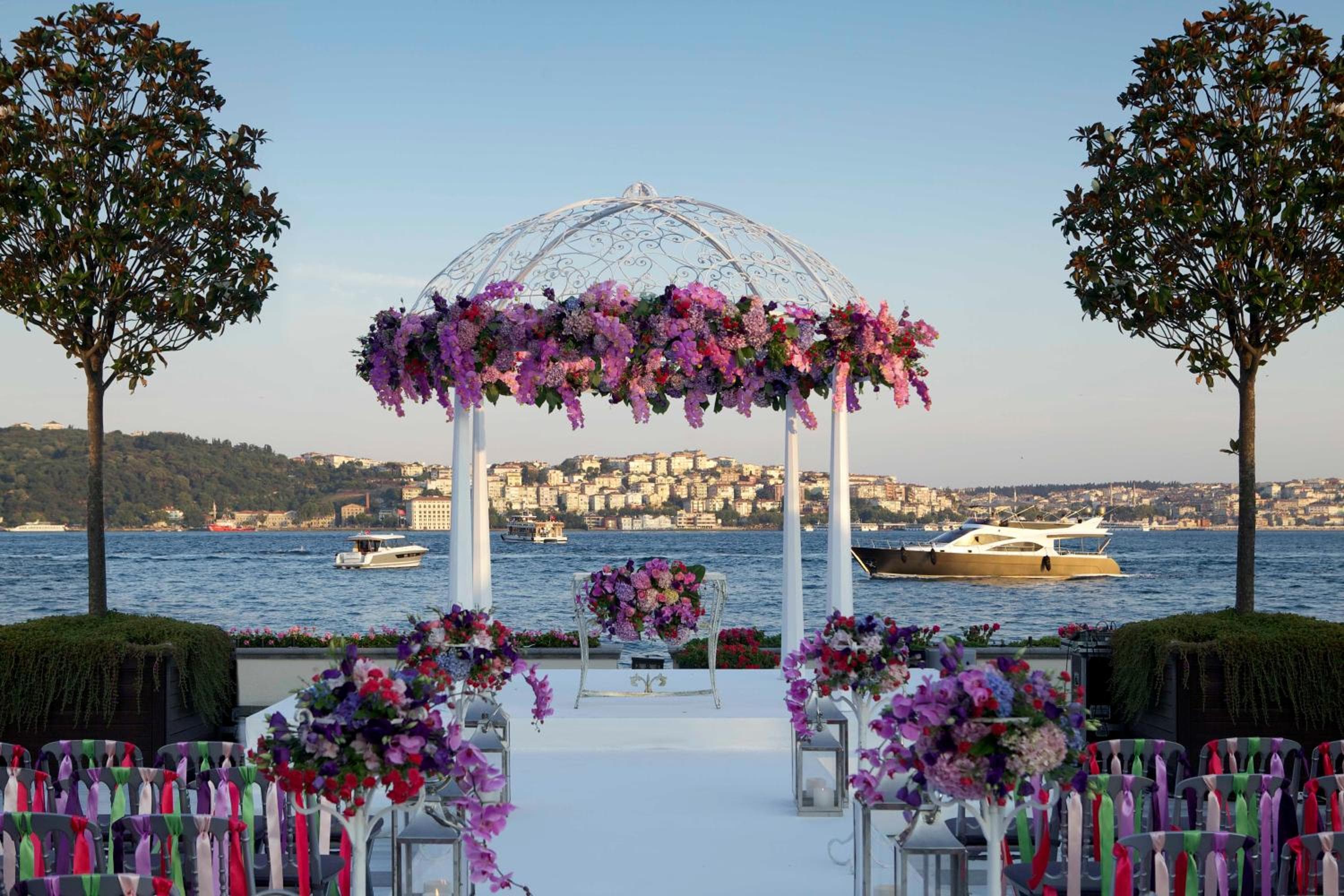 Four Seasons Hotel Istanbul at the Bosphorus — 22