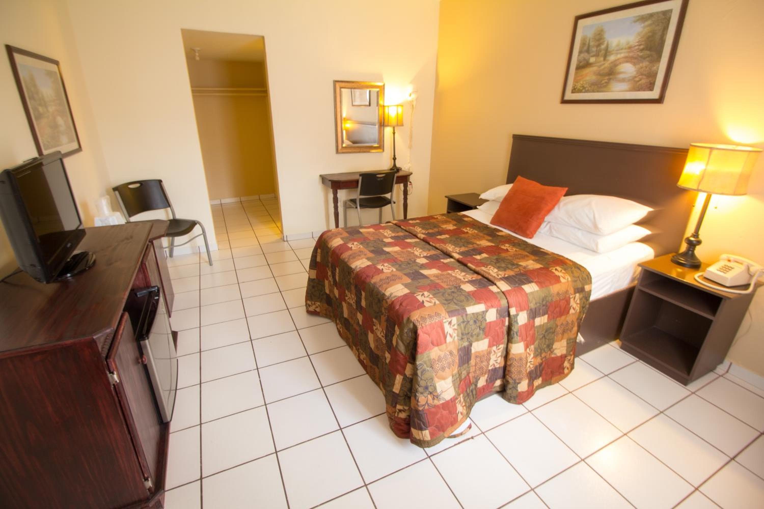 Parkway Inn — 5