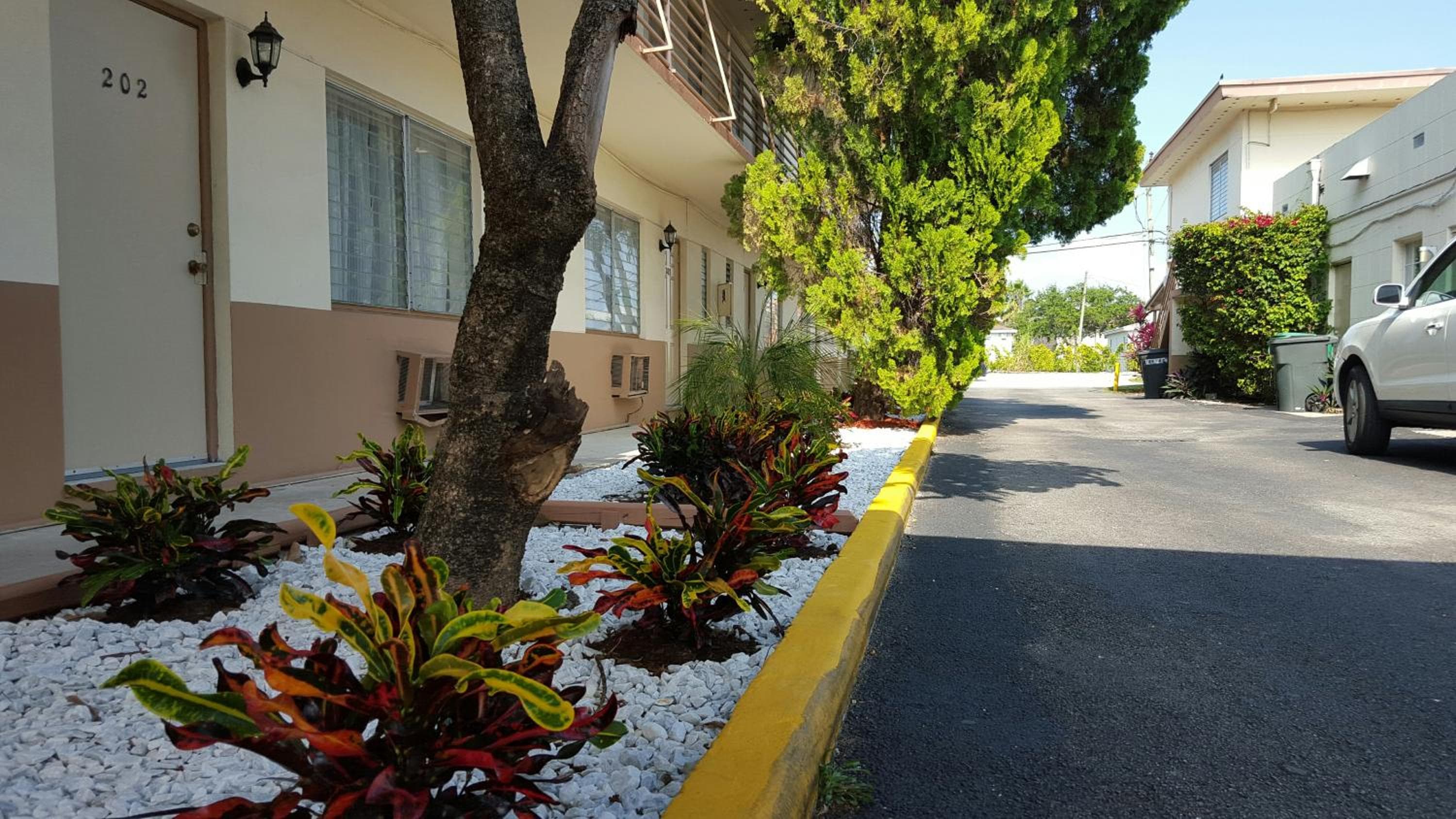 Parkway Inn — 12