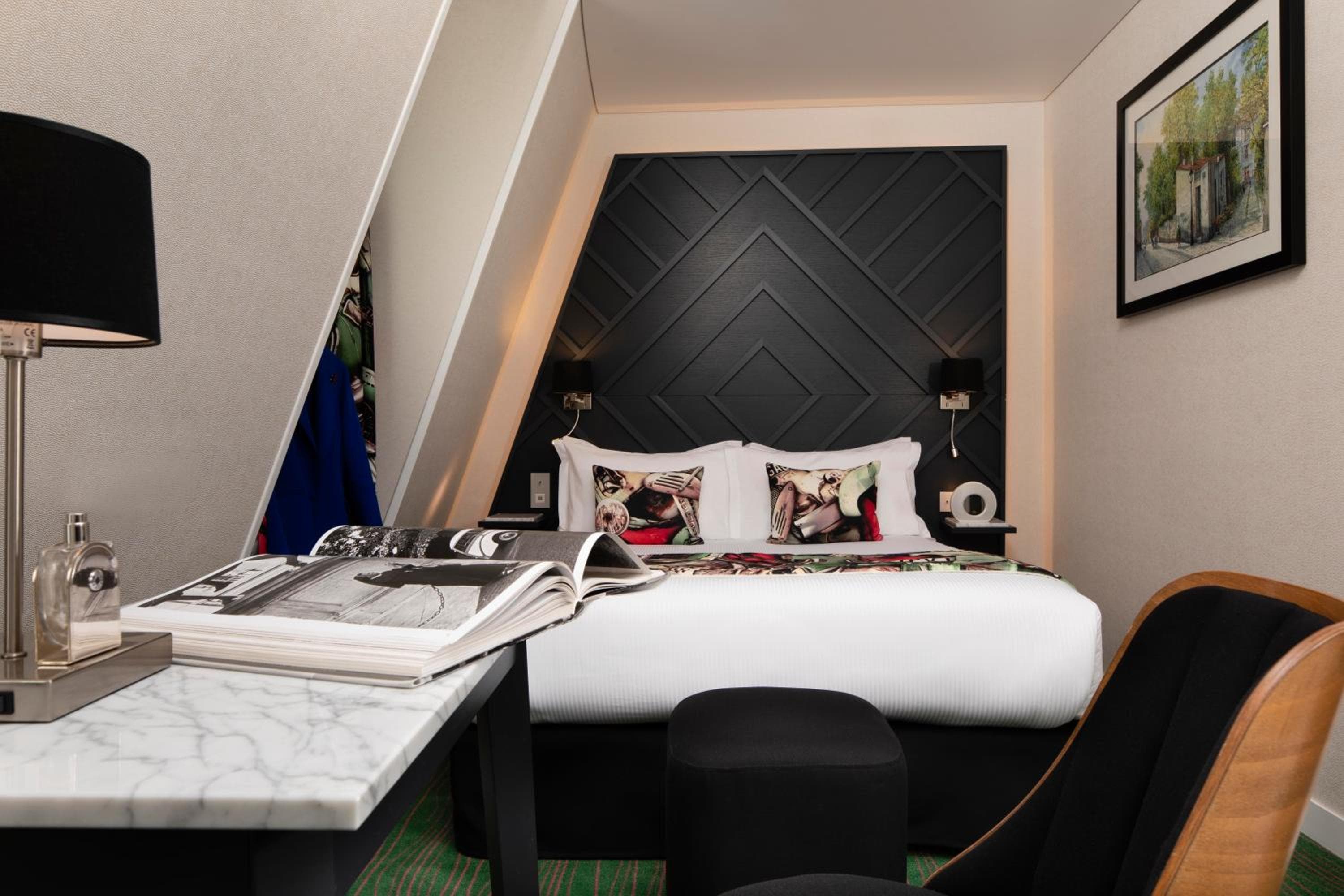 Hotel des Arts Montmartre — 28