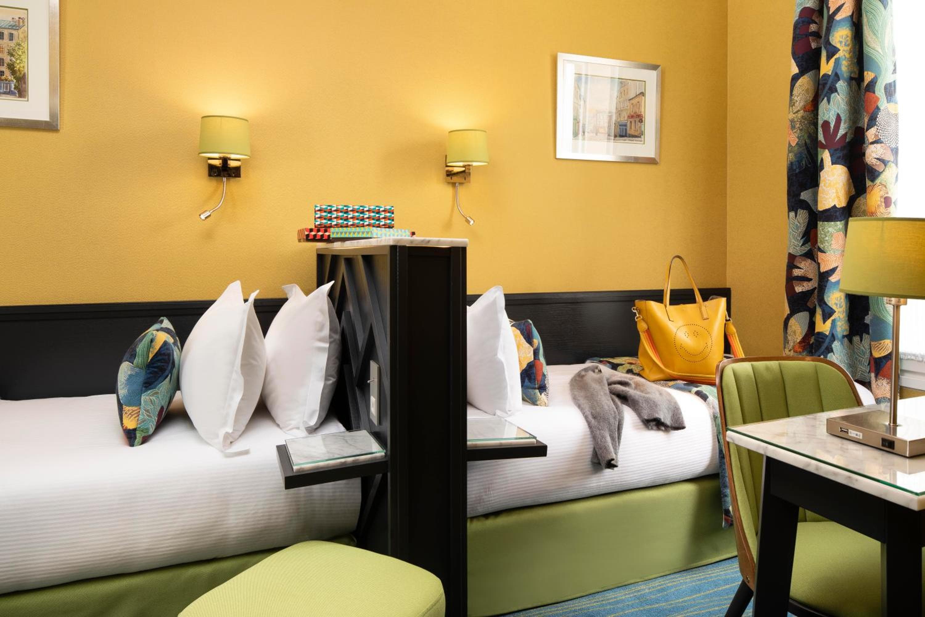 Hotel des Arts Montmartre — 24