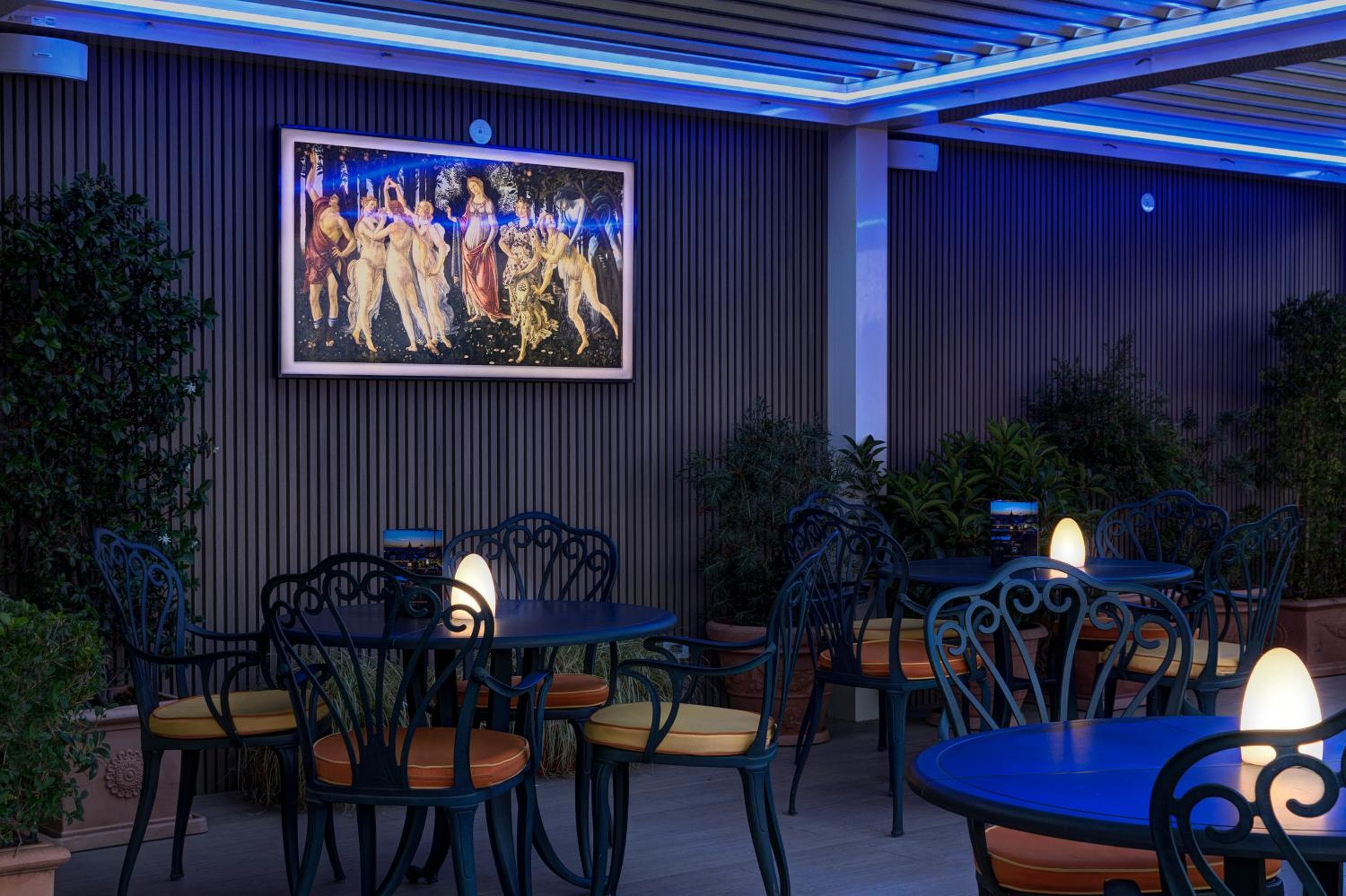 Marcella Royal Hotel - Rooftop Garden — 22