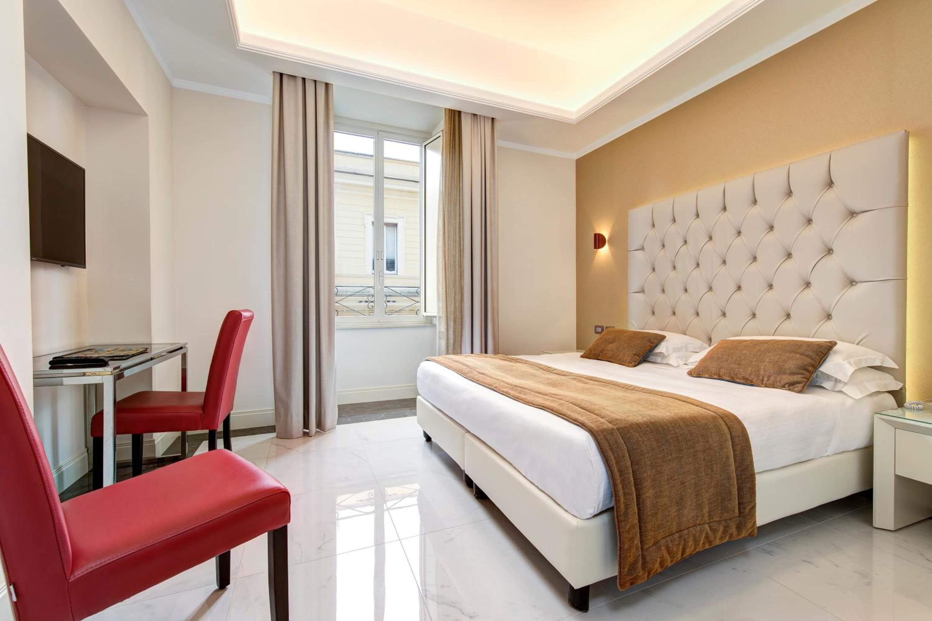 Marcella Royal Hotel - Rooftop Garden — 30
