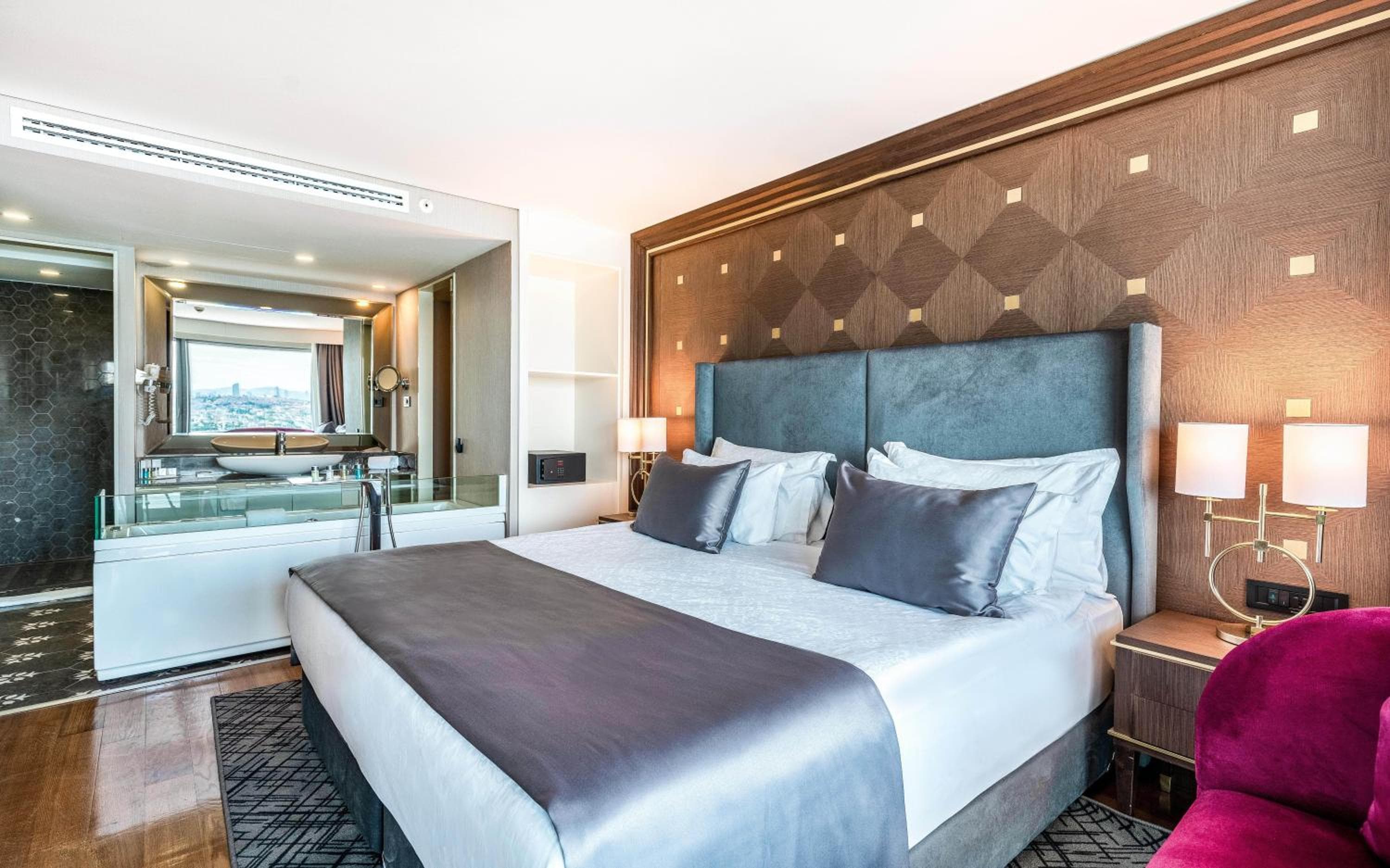 Opera Hotel Bosphorus - Preferred Hotels and Resorts — 12