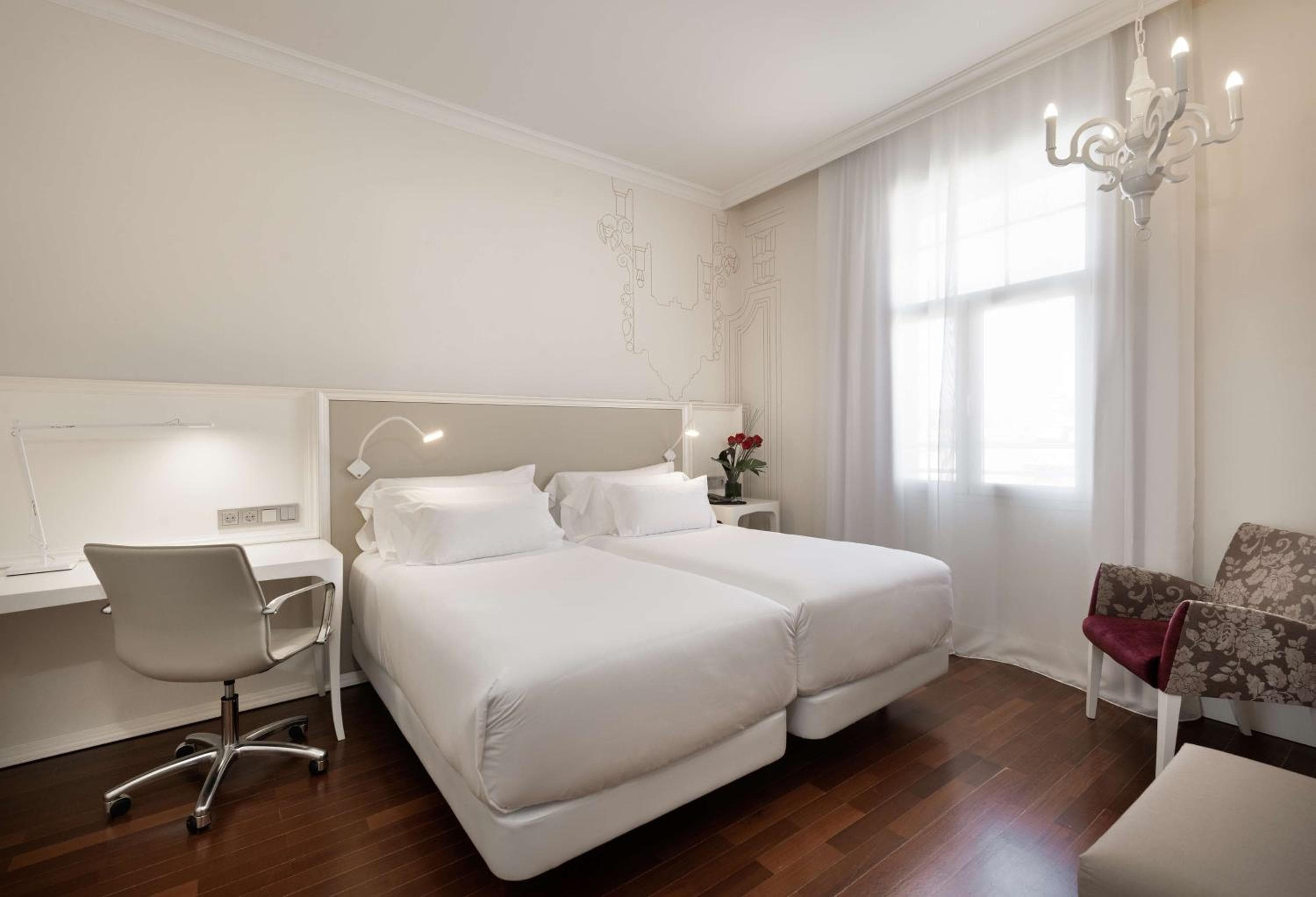 NH Collection Madrid Abascal — 19
