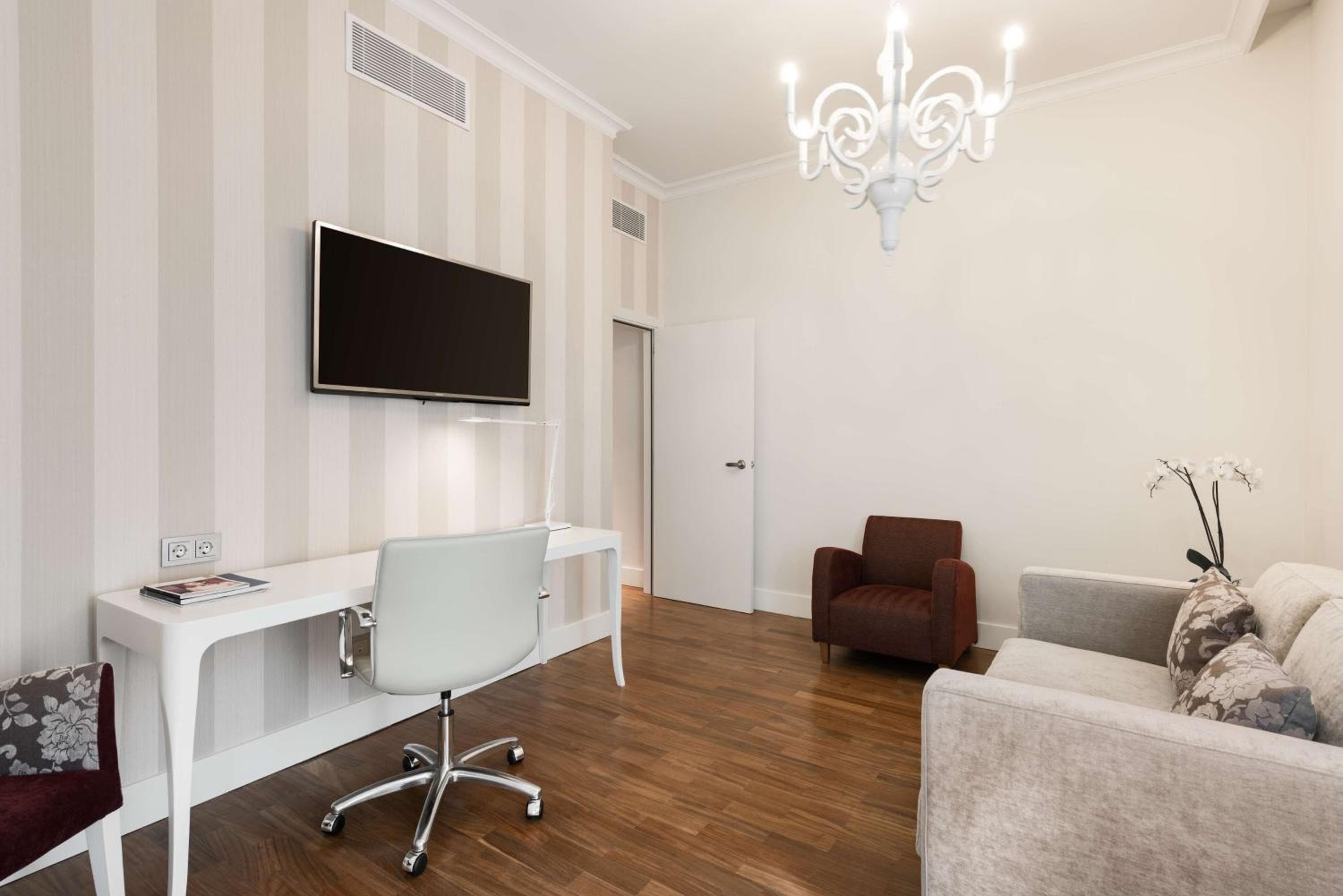 NH Collection Madrid Abascal — 21
