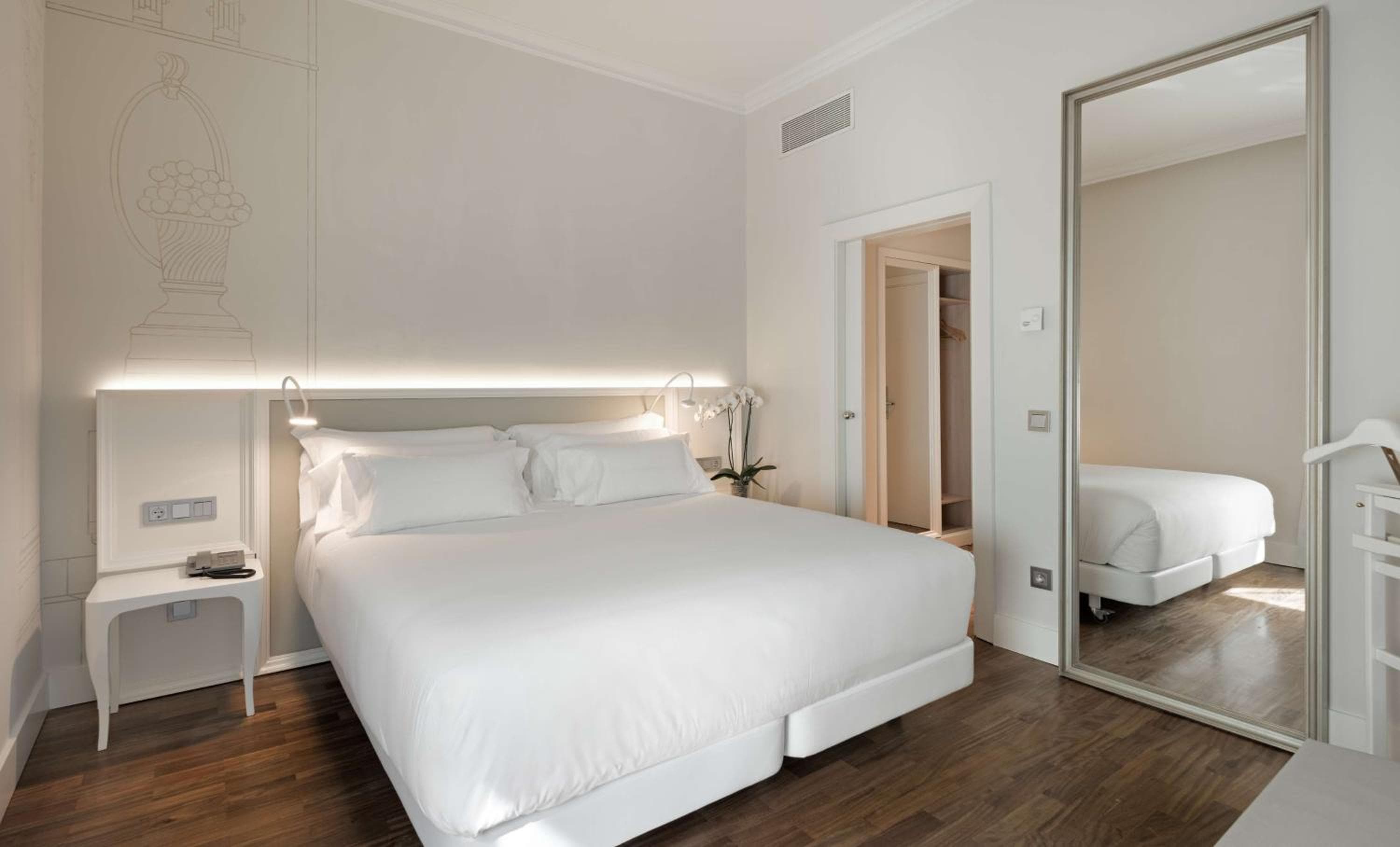NH Collection Madrid Abascal — 22