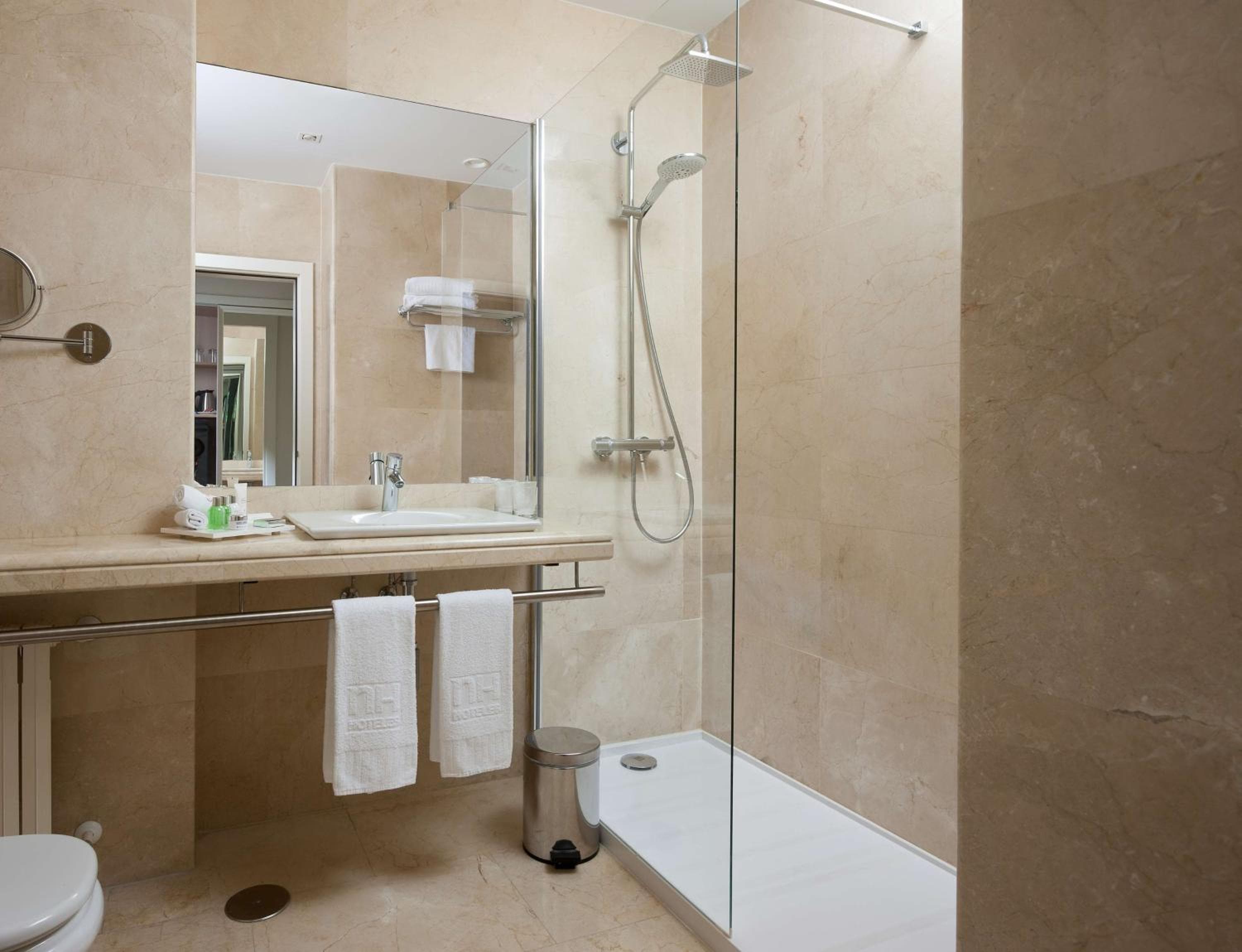NH Collection Madrid Abascal — 9