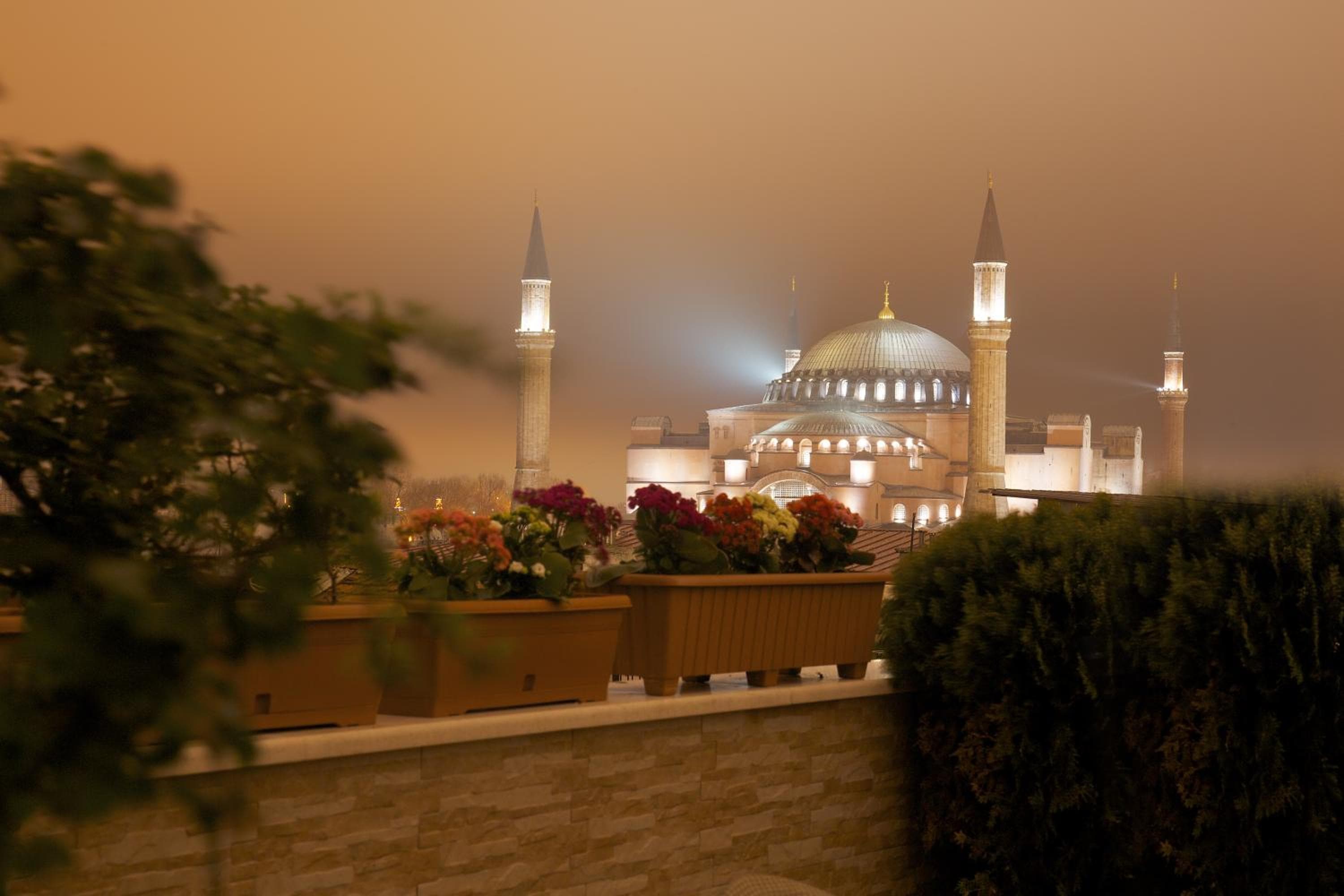 White House Hotel Istanbul — 11