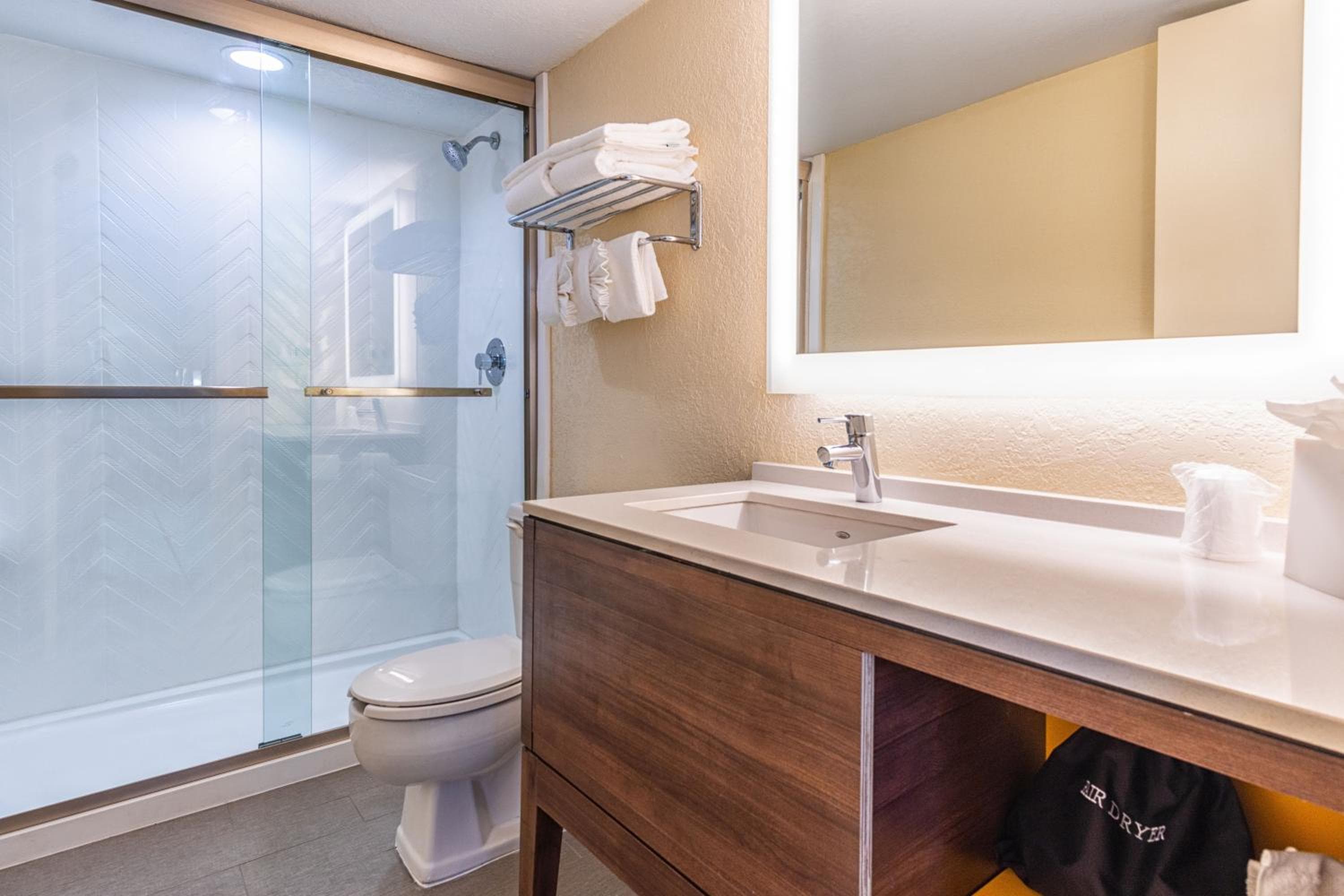 Holiday Inn Miami International Airport by IHG — 28