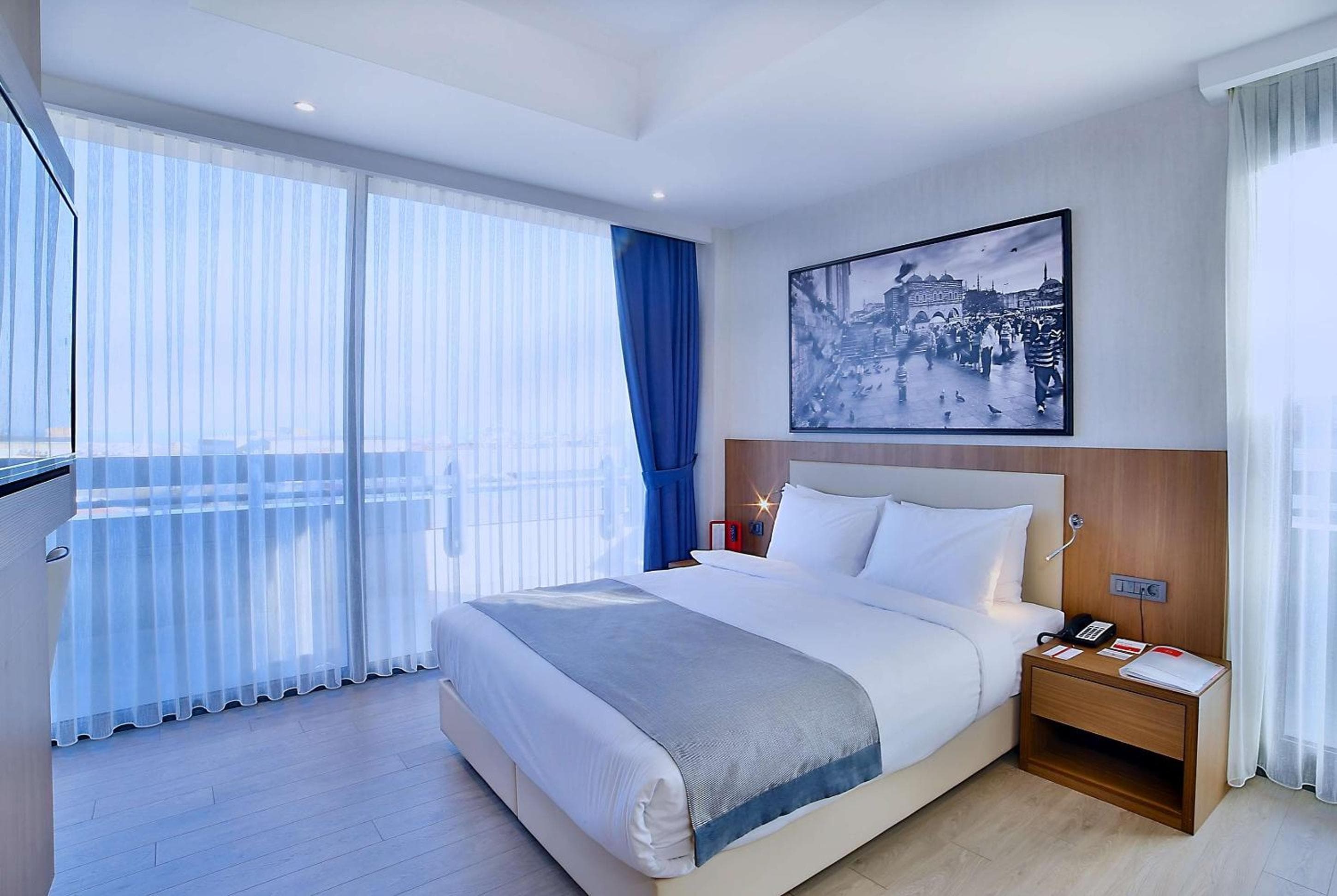 Ramada by Wyndham Istanbul Old City — 26