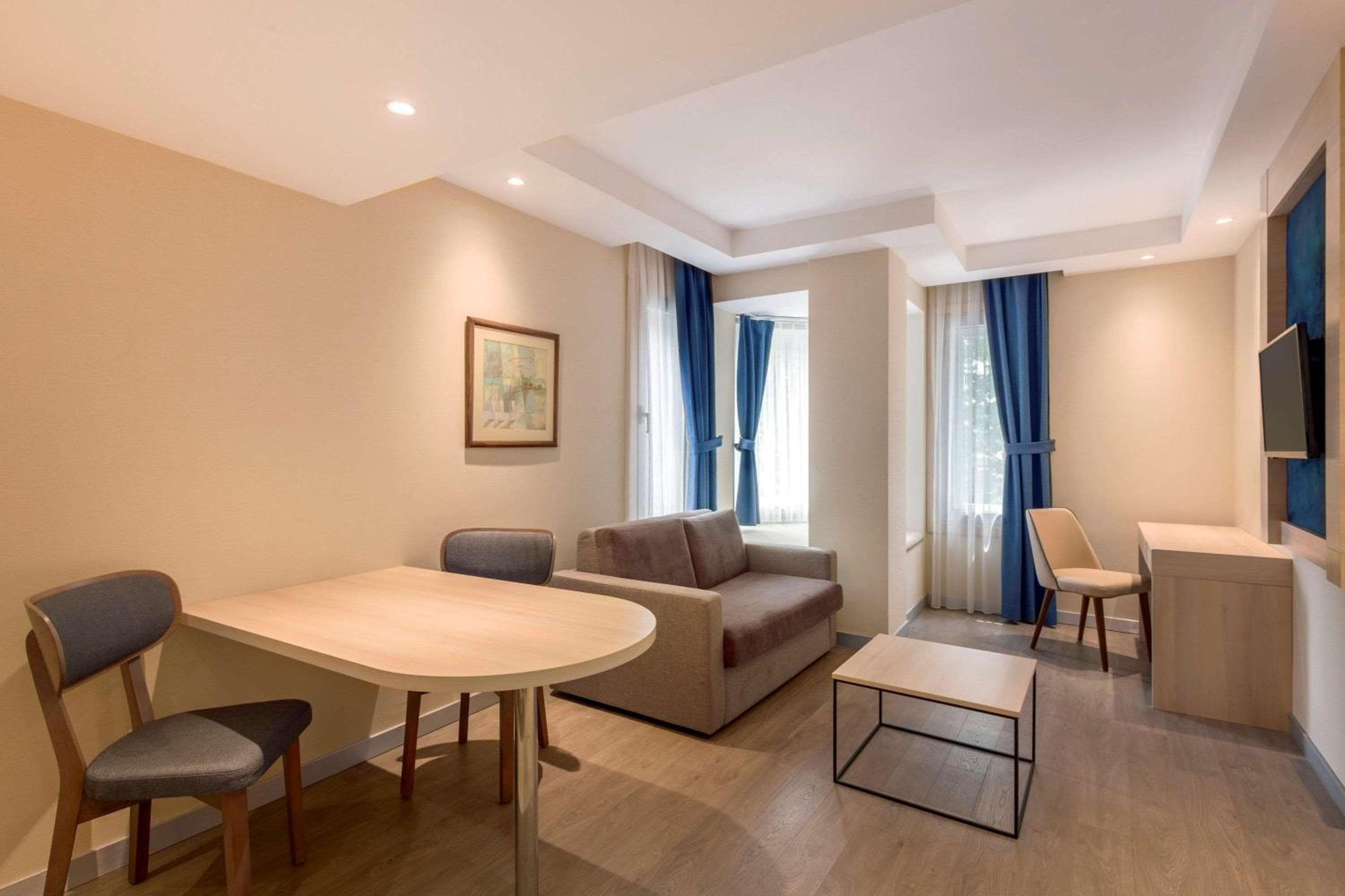 Ramada by Wyndham Istanbul Old City — 30
