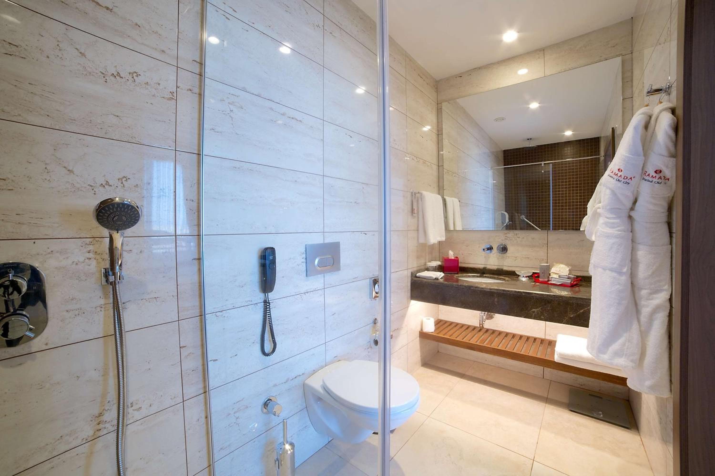 Ramada by Wyndham Istanbul Old City — 25