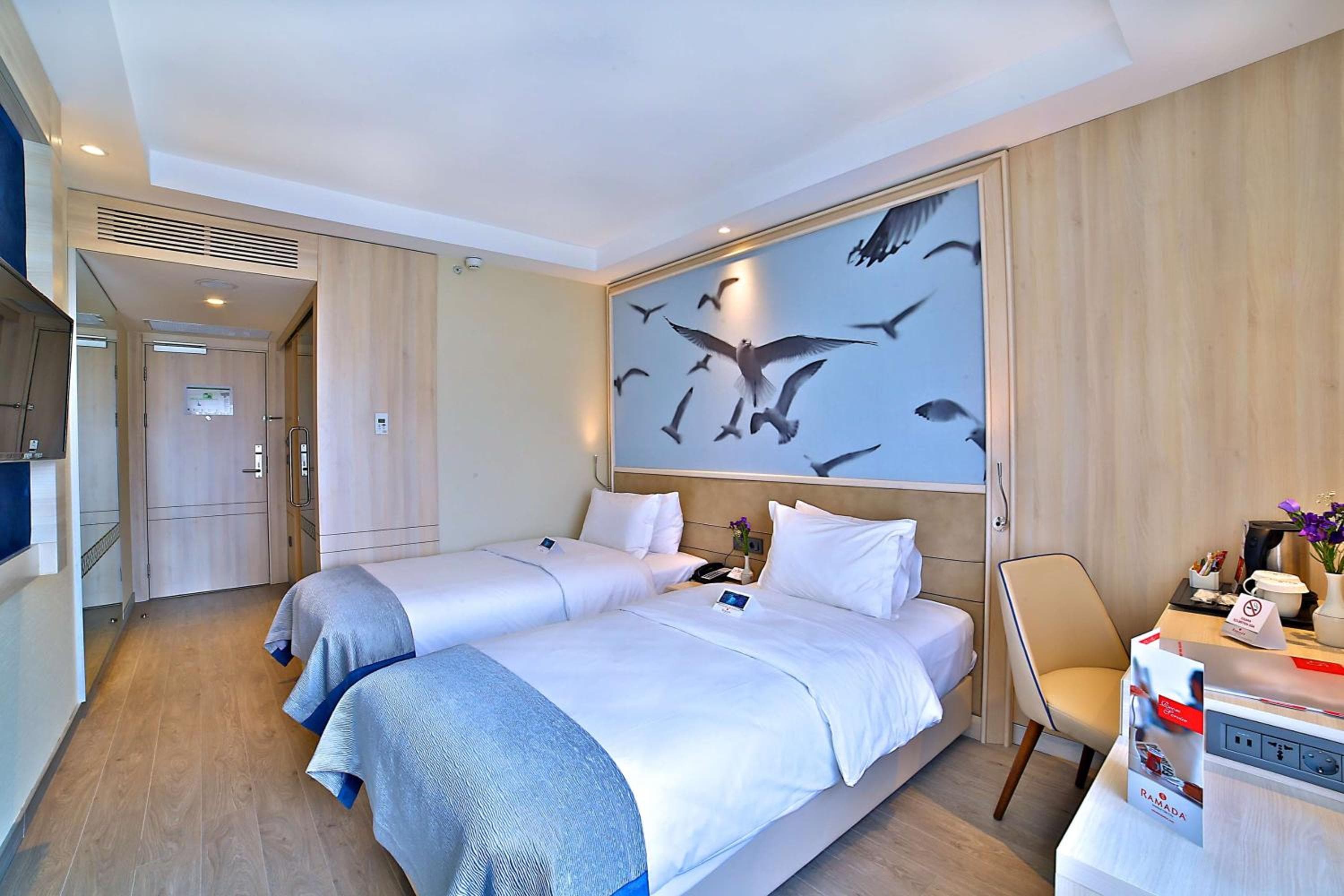 Ramada by Wyndham Istanbul Old City — 29