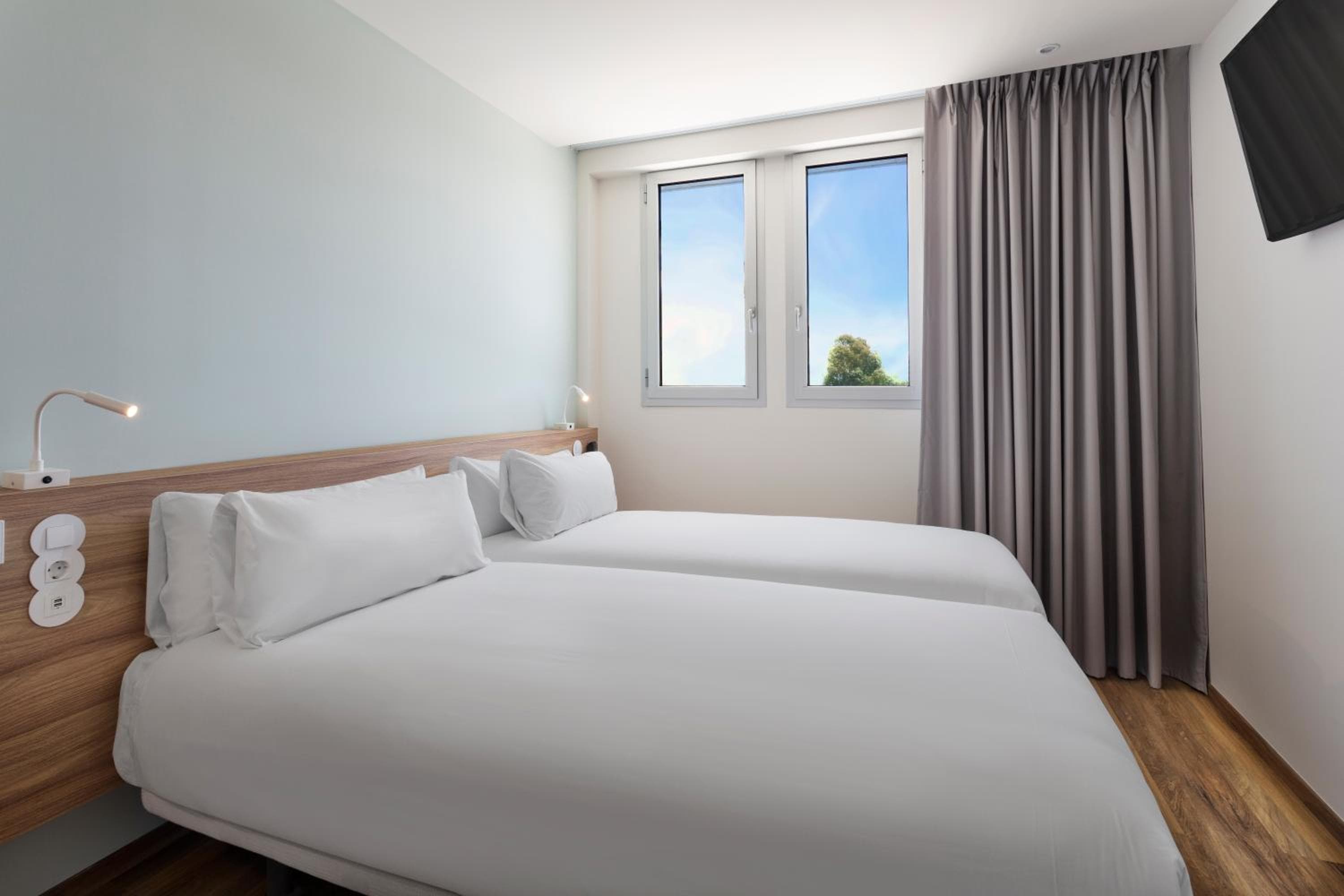 B&B HOTEL Lissabon Flughafen — 11