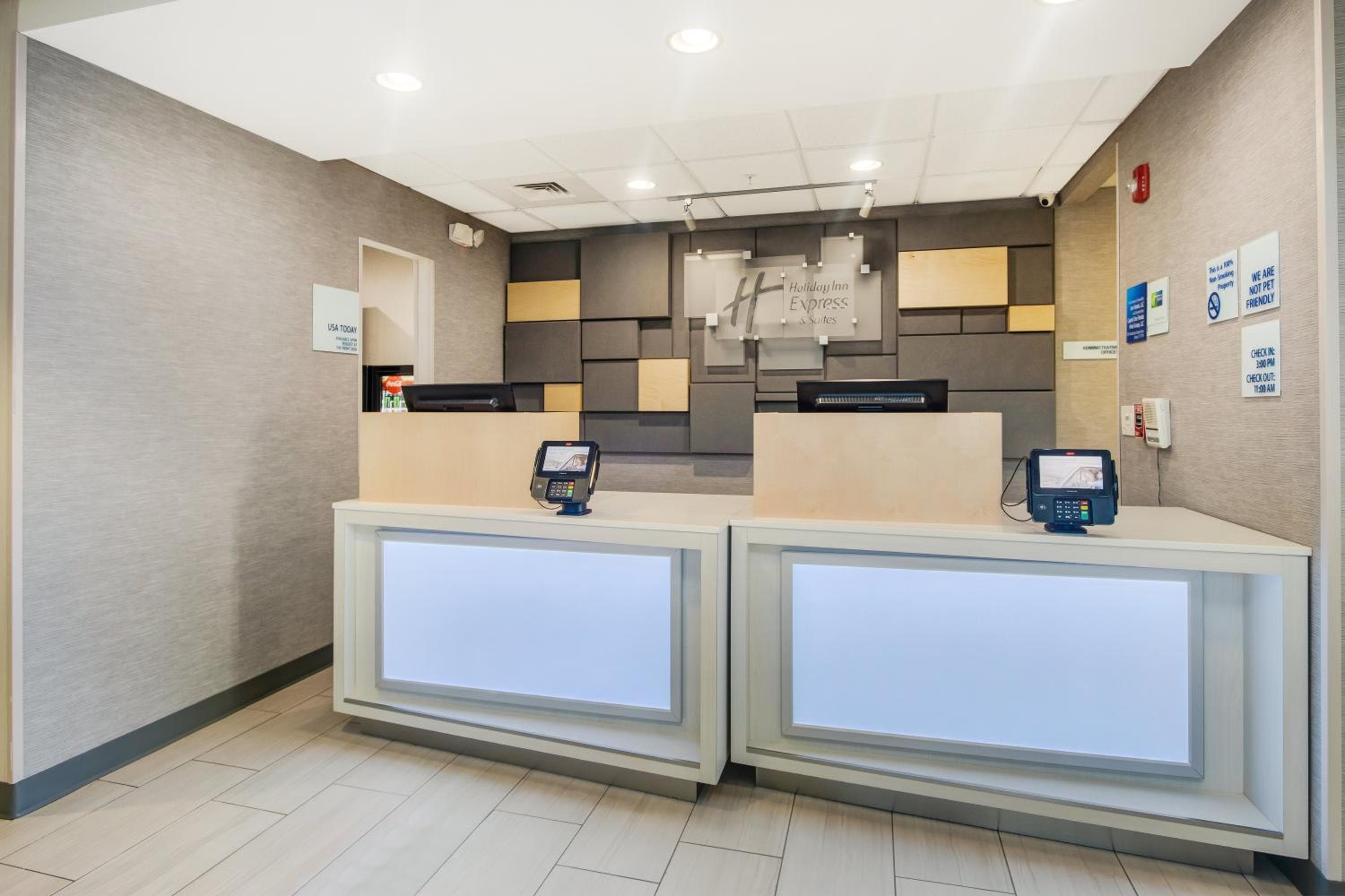 Holiday Inn Express Hotel & Suites Orlando - Apopka, ein IHG Hotel — 4