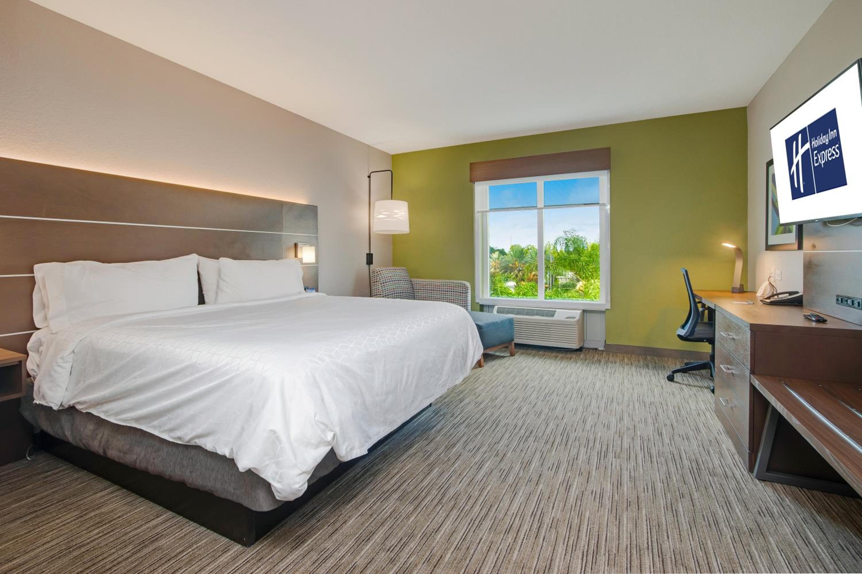 Holiday Inn Express Hotel & Suites Orlando - Apopka, ein IHG Hotel — 24