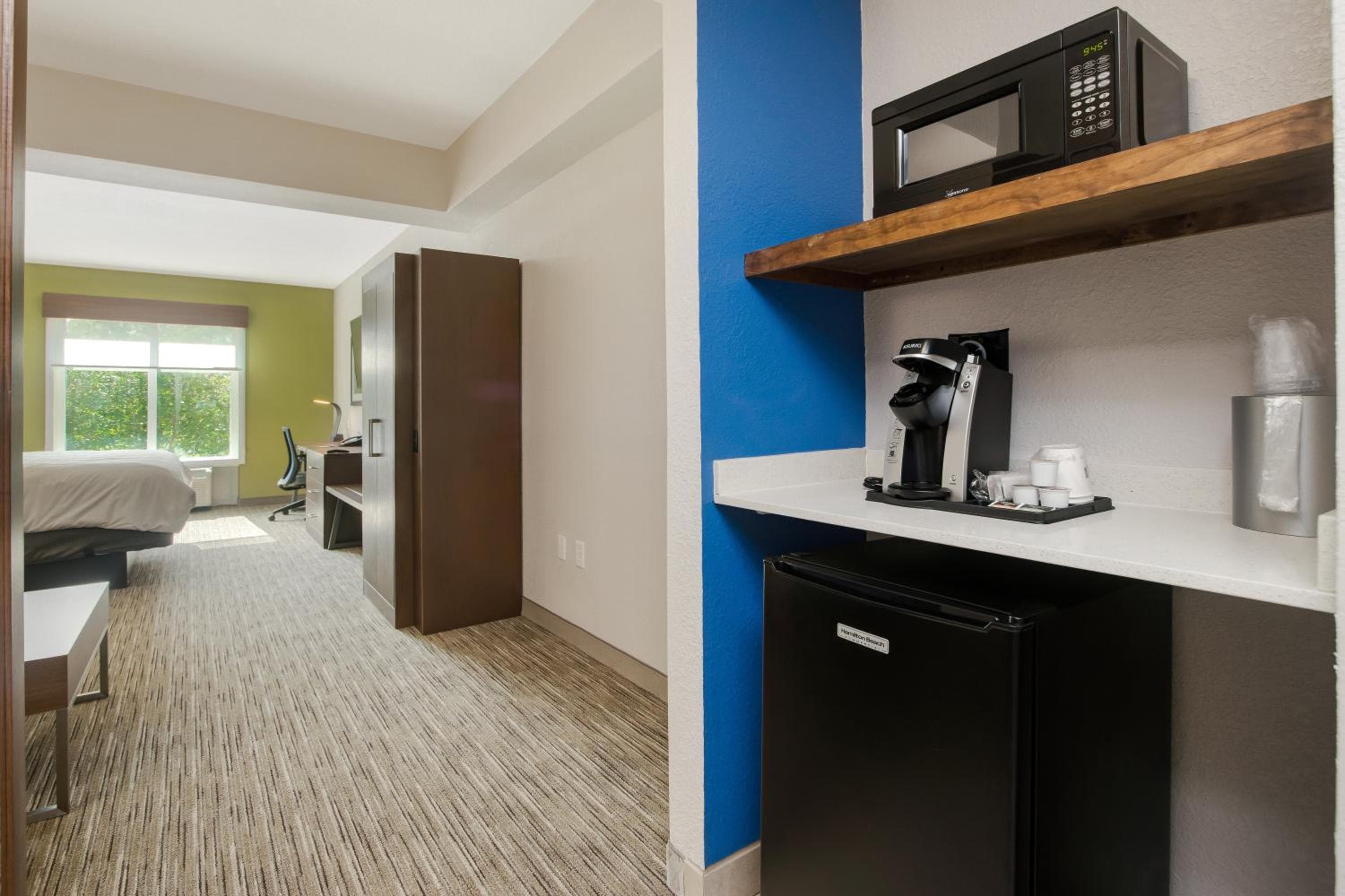 Holiday Inn Express Hotel & Suites Orlando - Apopka, ein IHG Hotel — 7