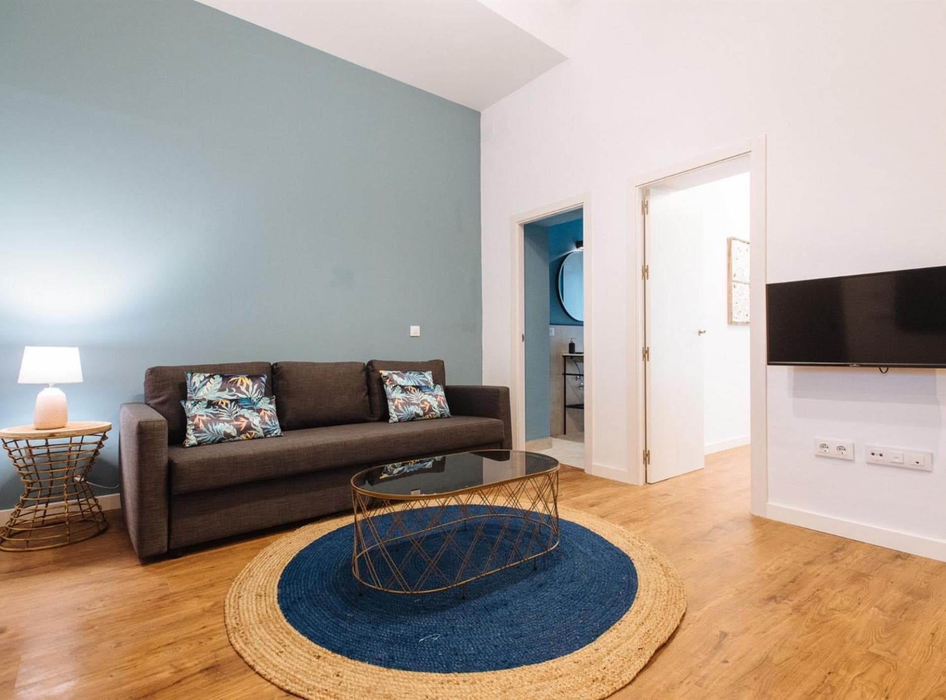 Lola de Triana Apartments — 11