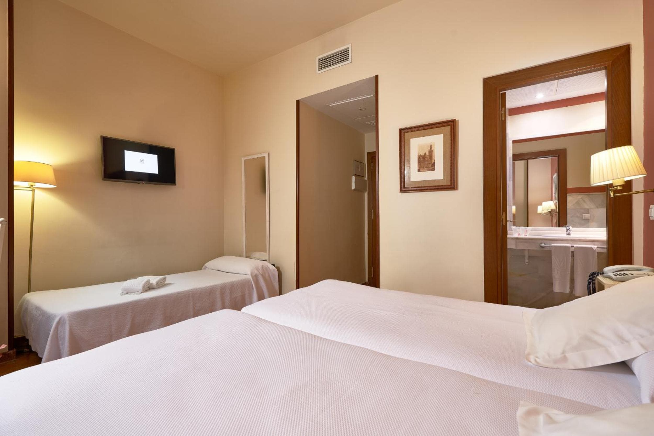 Hotel Murillo — 18