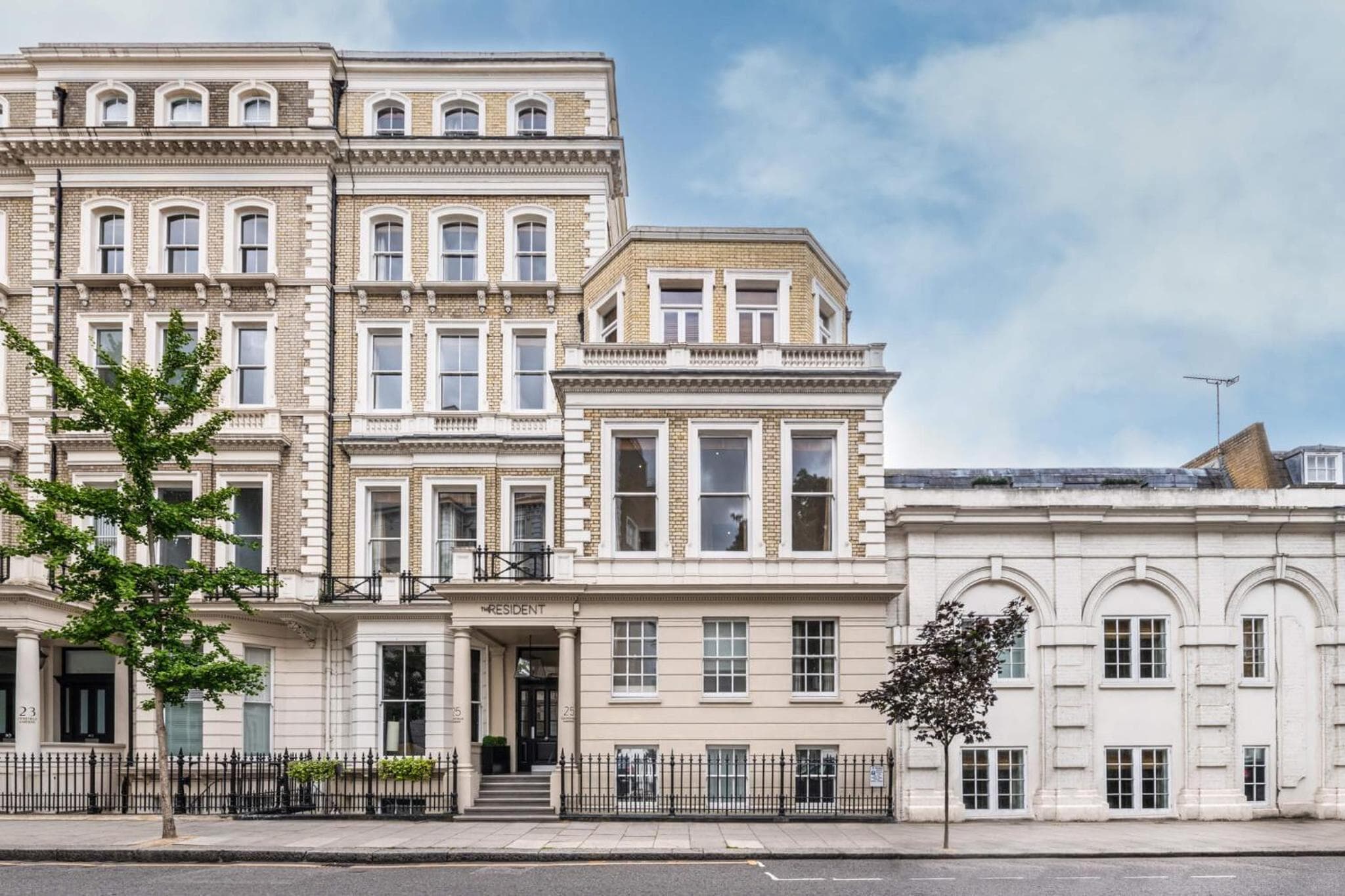 El residente Kensington — 1