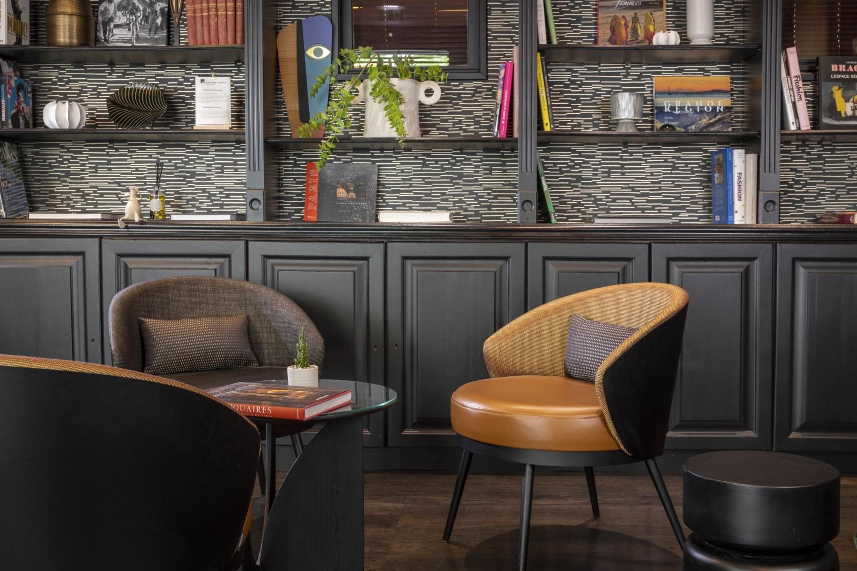 Hotel Elysées Regencia — 28
