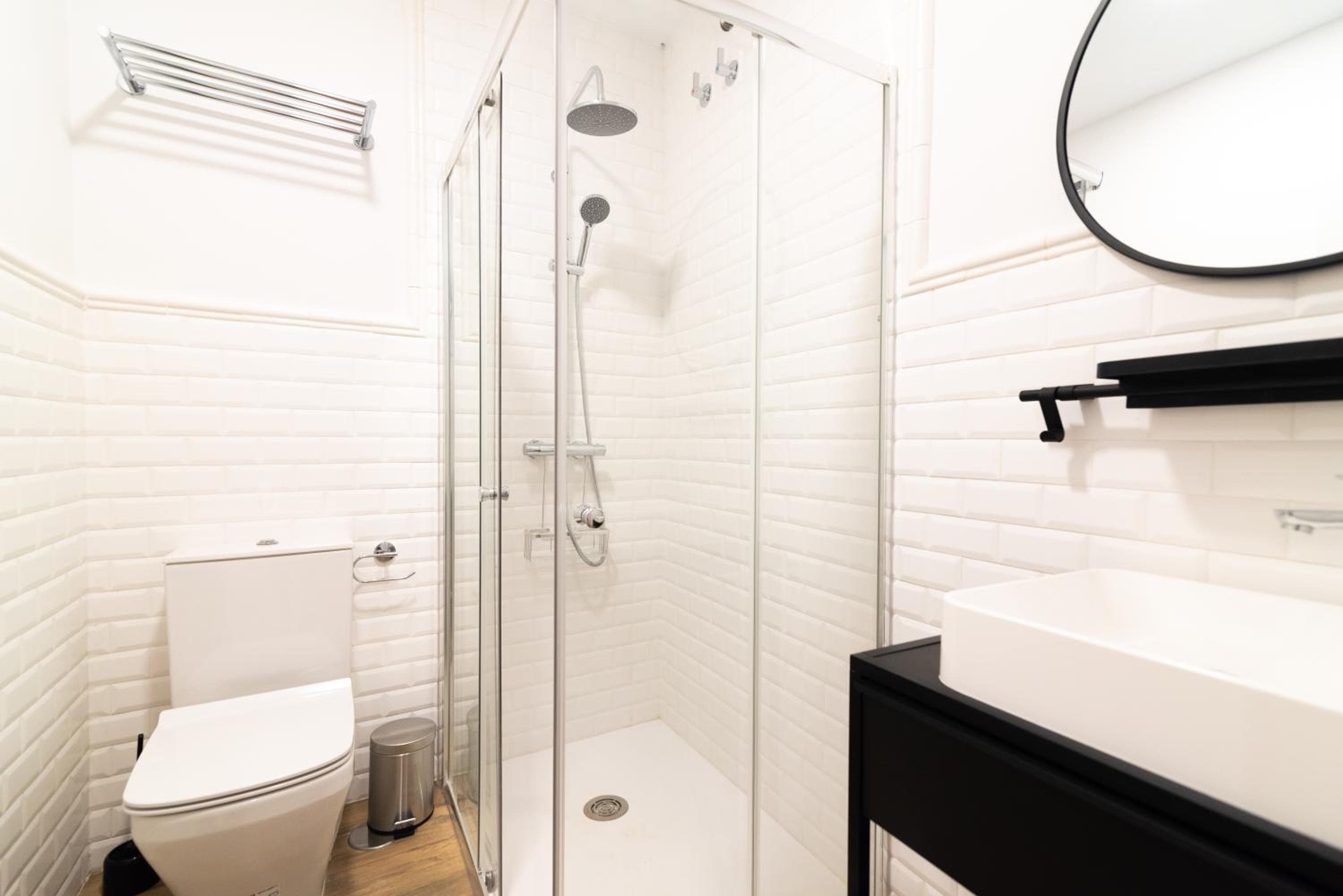 Chinitas Santos Apartments — 11