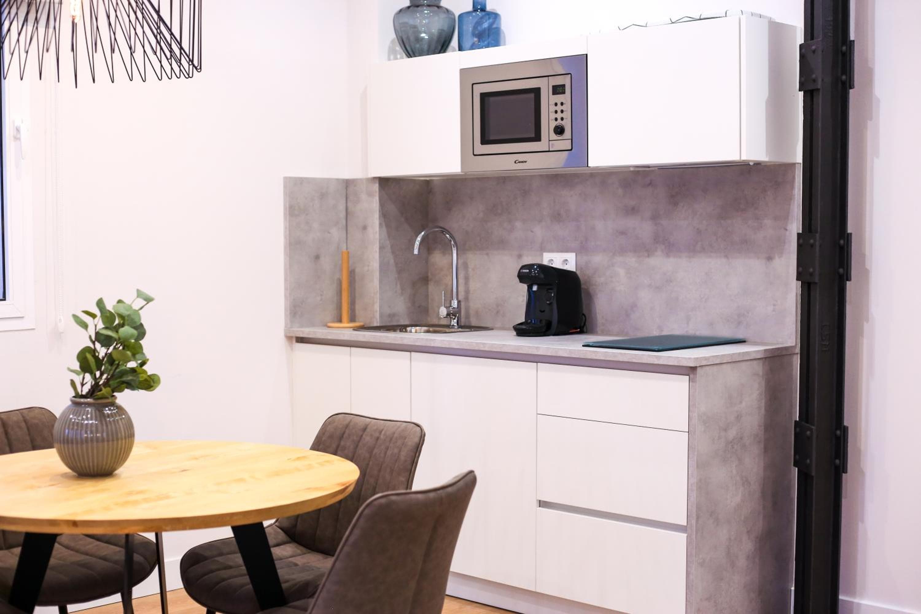 Chinitas Santos Apartments — 17