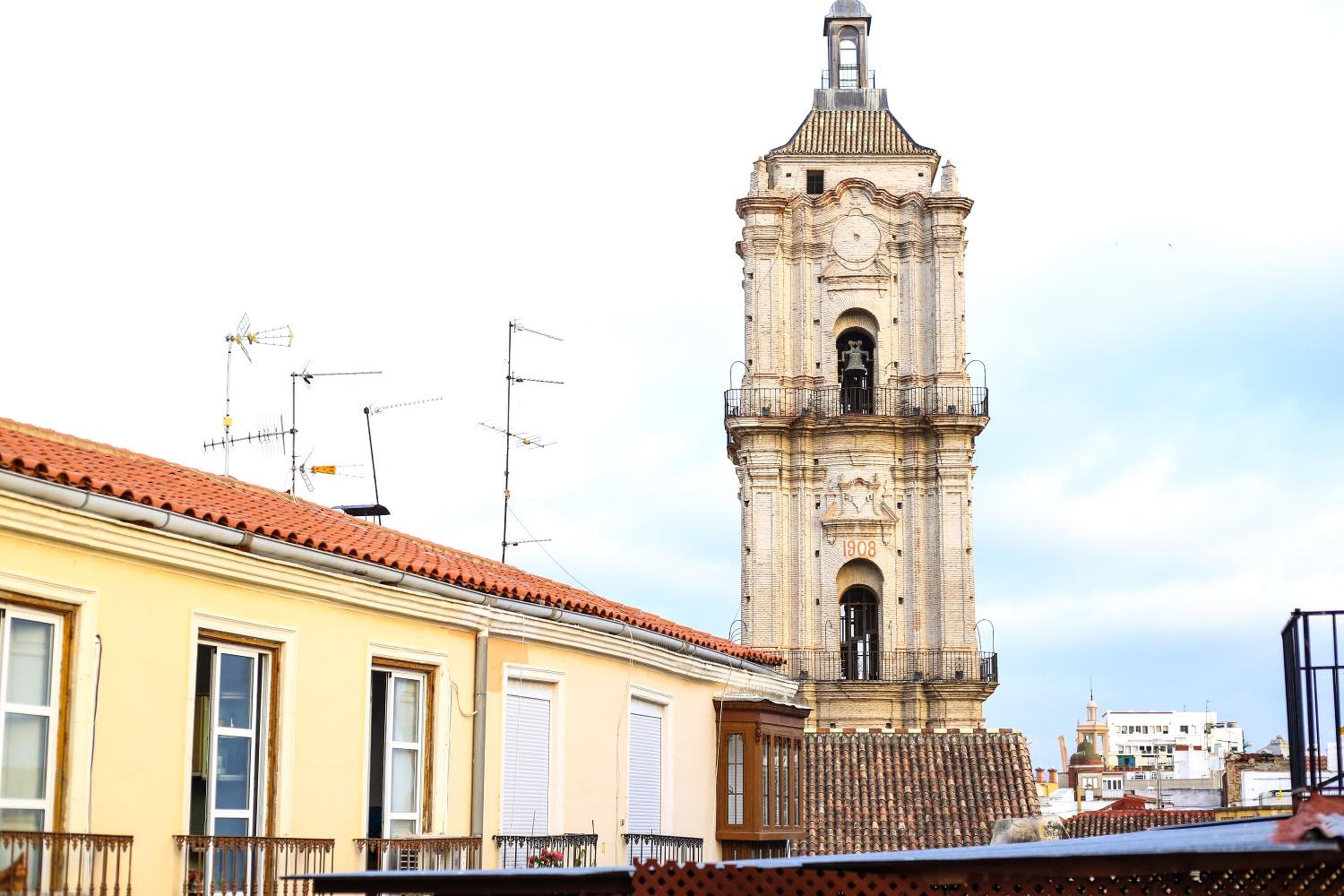 Chinitas Santos Apartments — 24