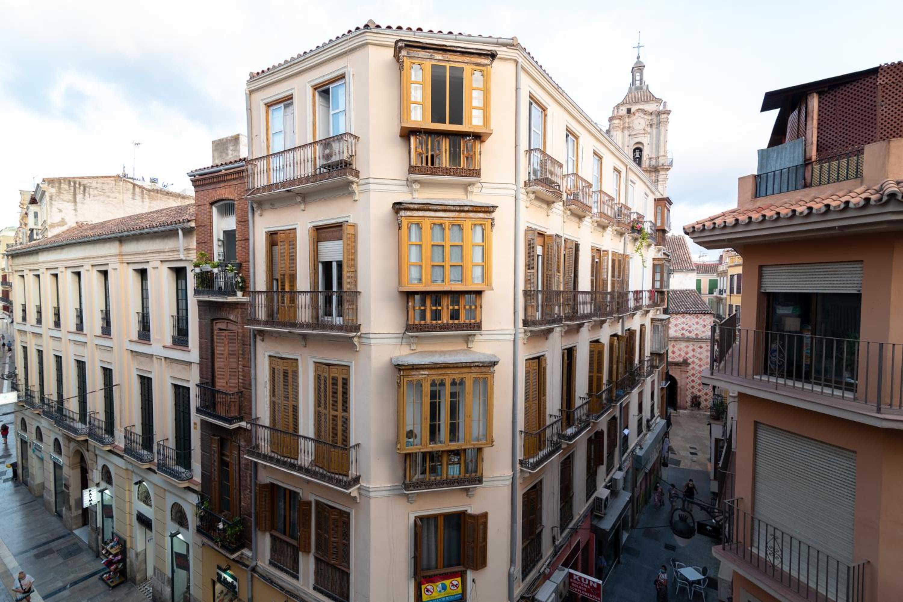 Chinitas Santos Apartments — 28