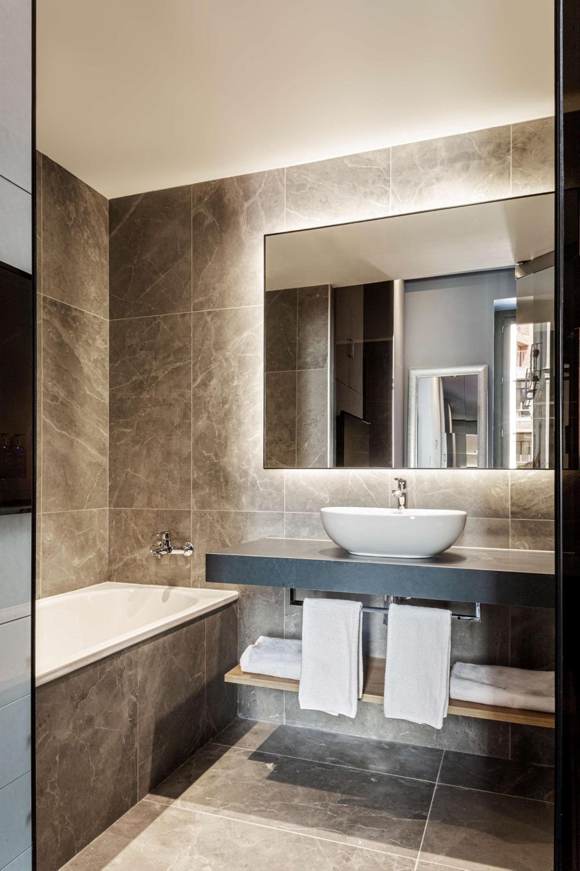 Radisson Blu Hotel, Madrid Prado — 25