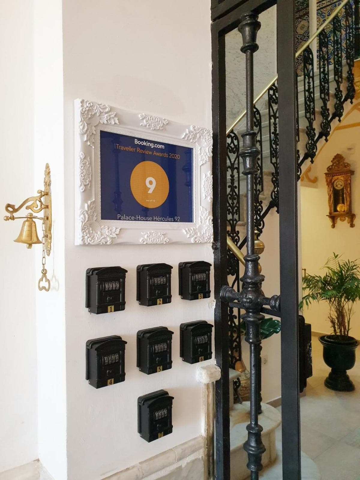 Palace House Hércules Apartments — 5