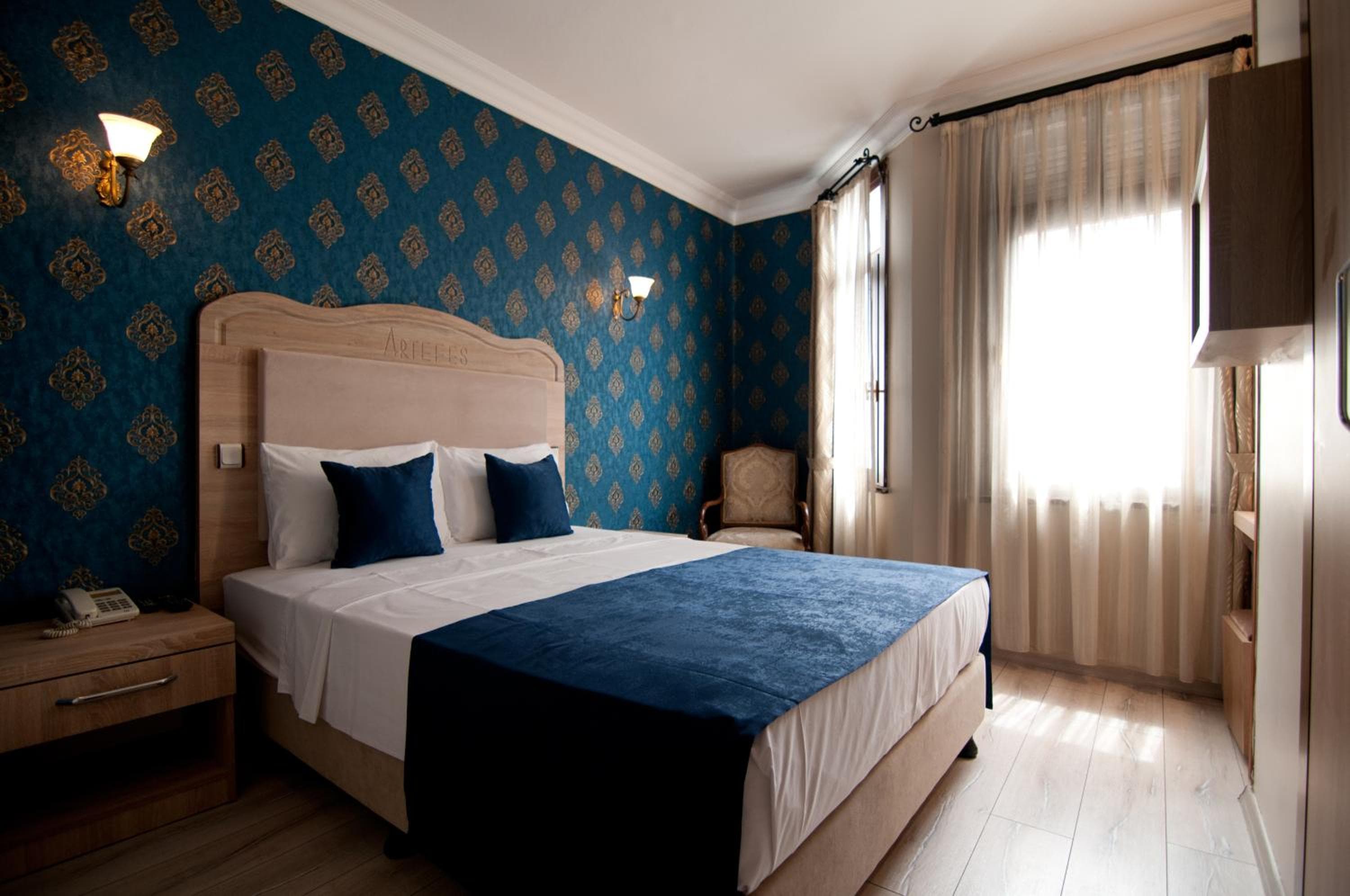 Artefes Hotel Ciudad Vieja — 3