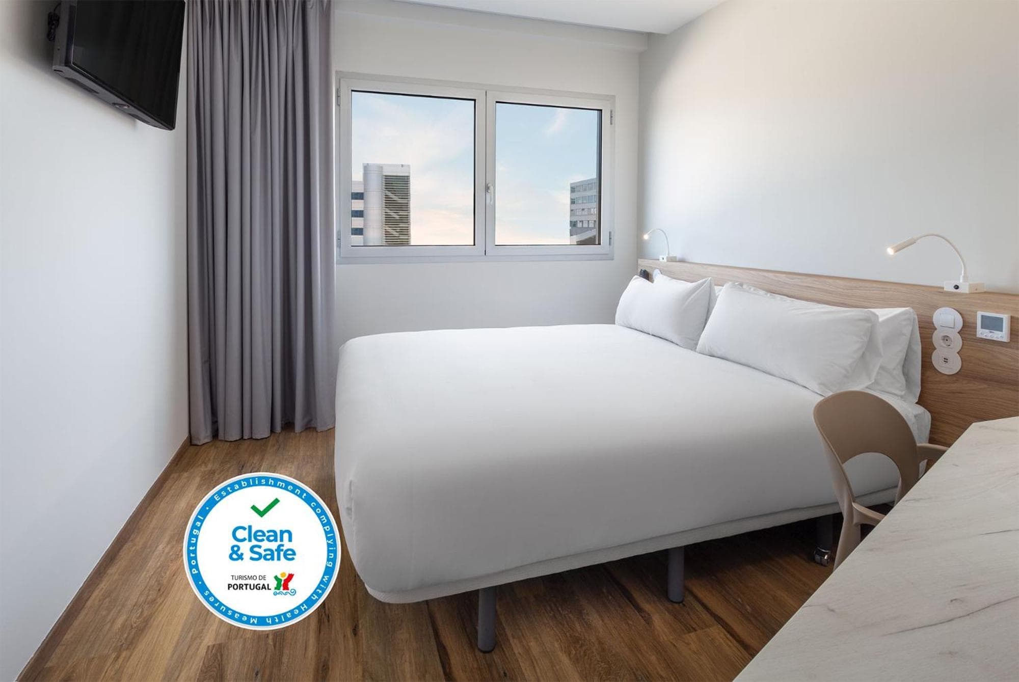 B&B HOTEL Lissabon Flughafen — 30