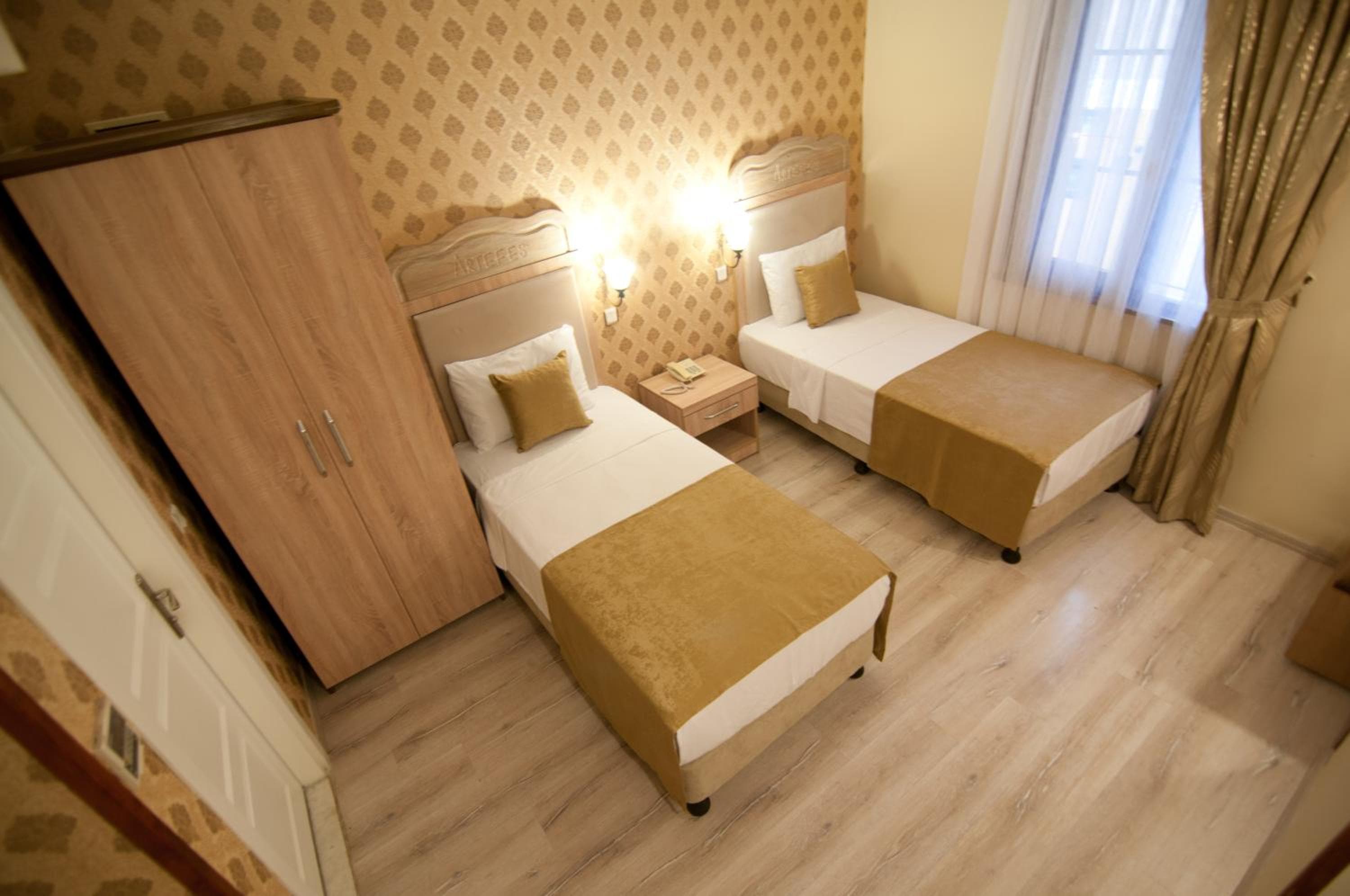 Artefes Hotel Old City& Spa — 28