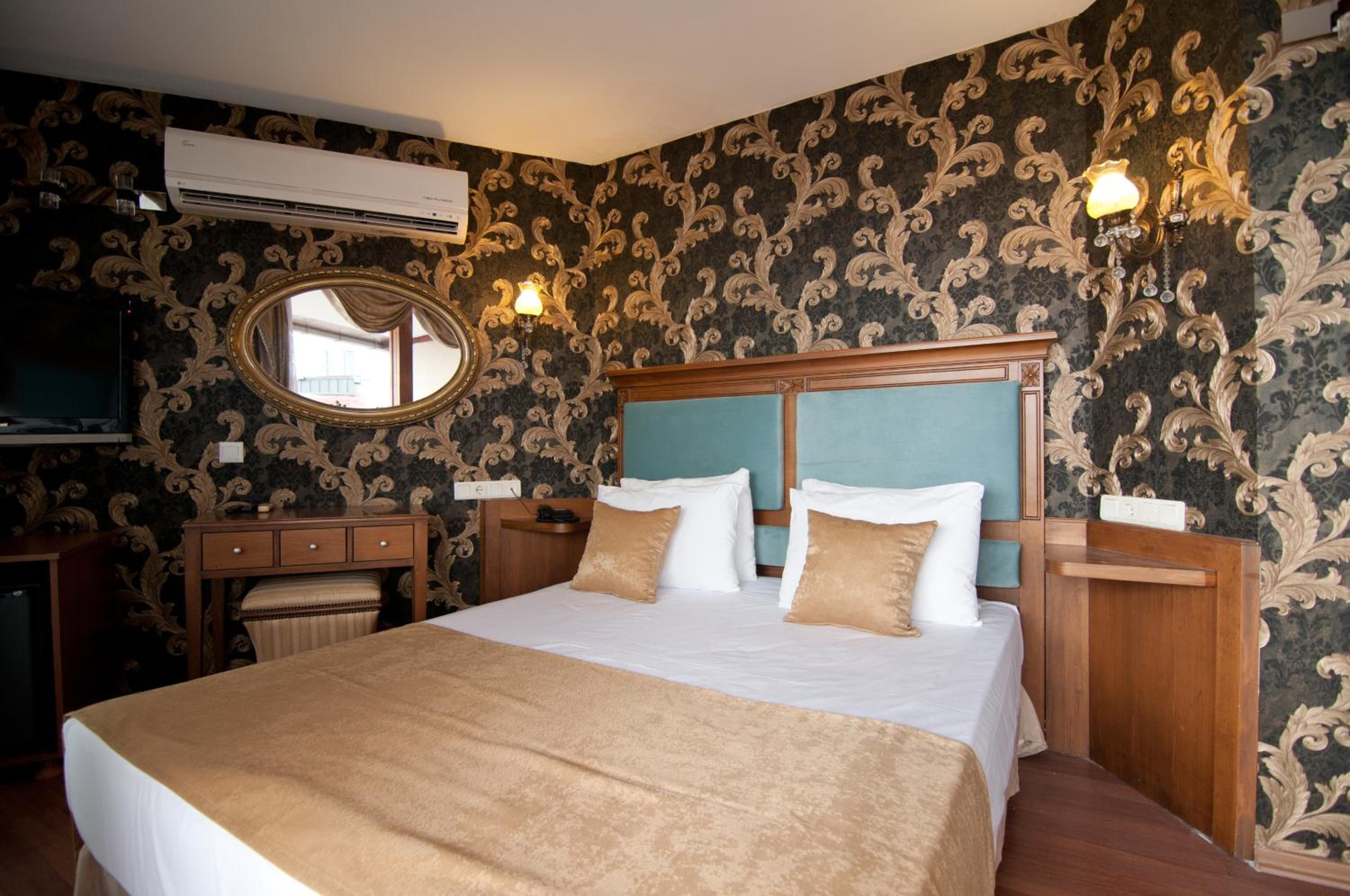 Artefes Hotel Ciudad Vieja — 26