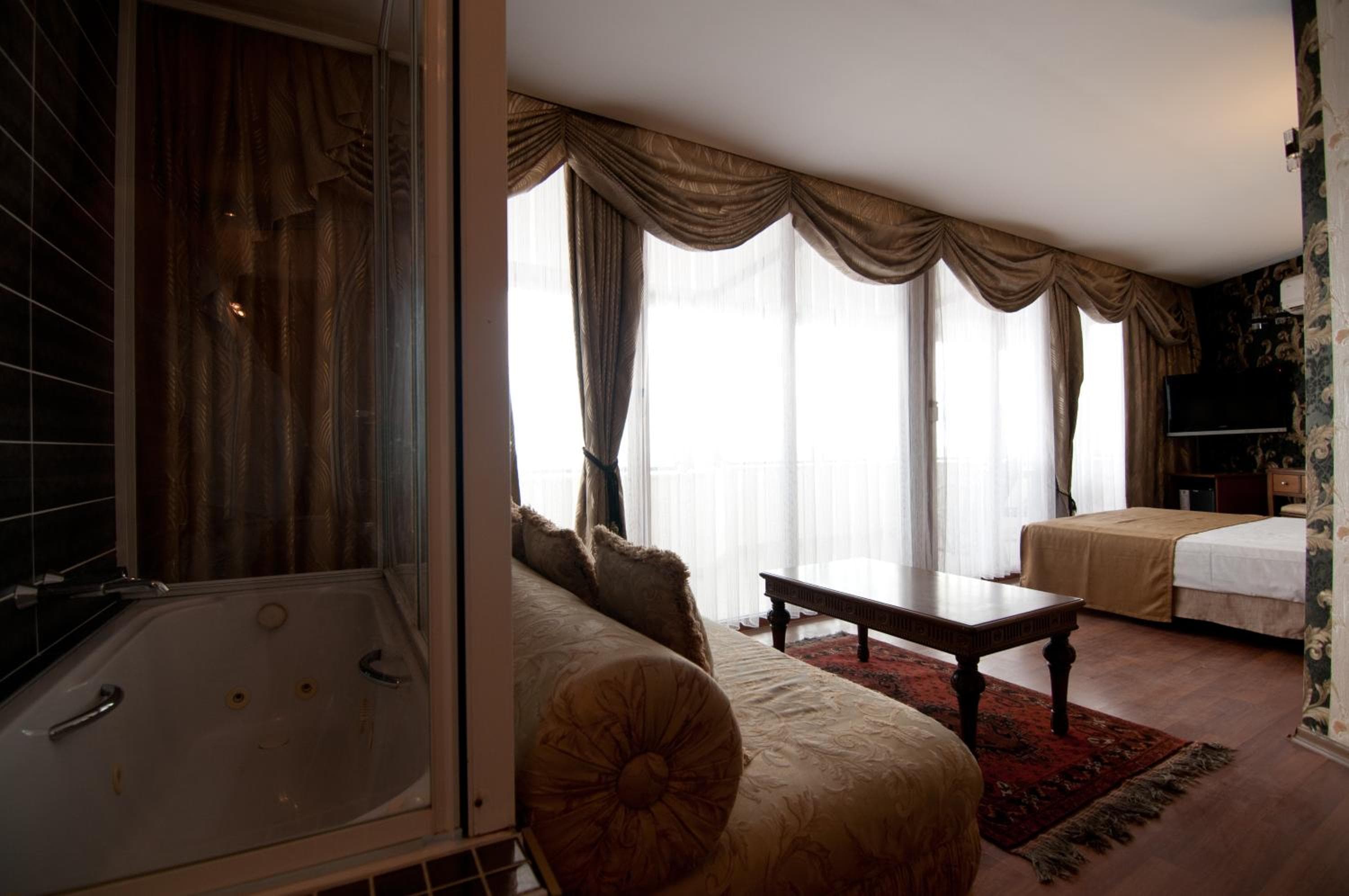 Artefes Hotel Ciudad Vieja — 24