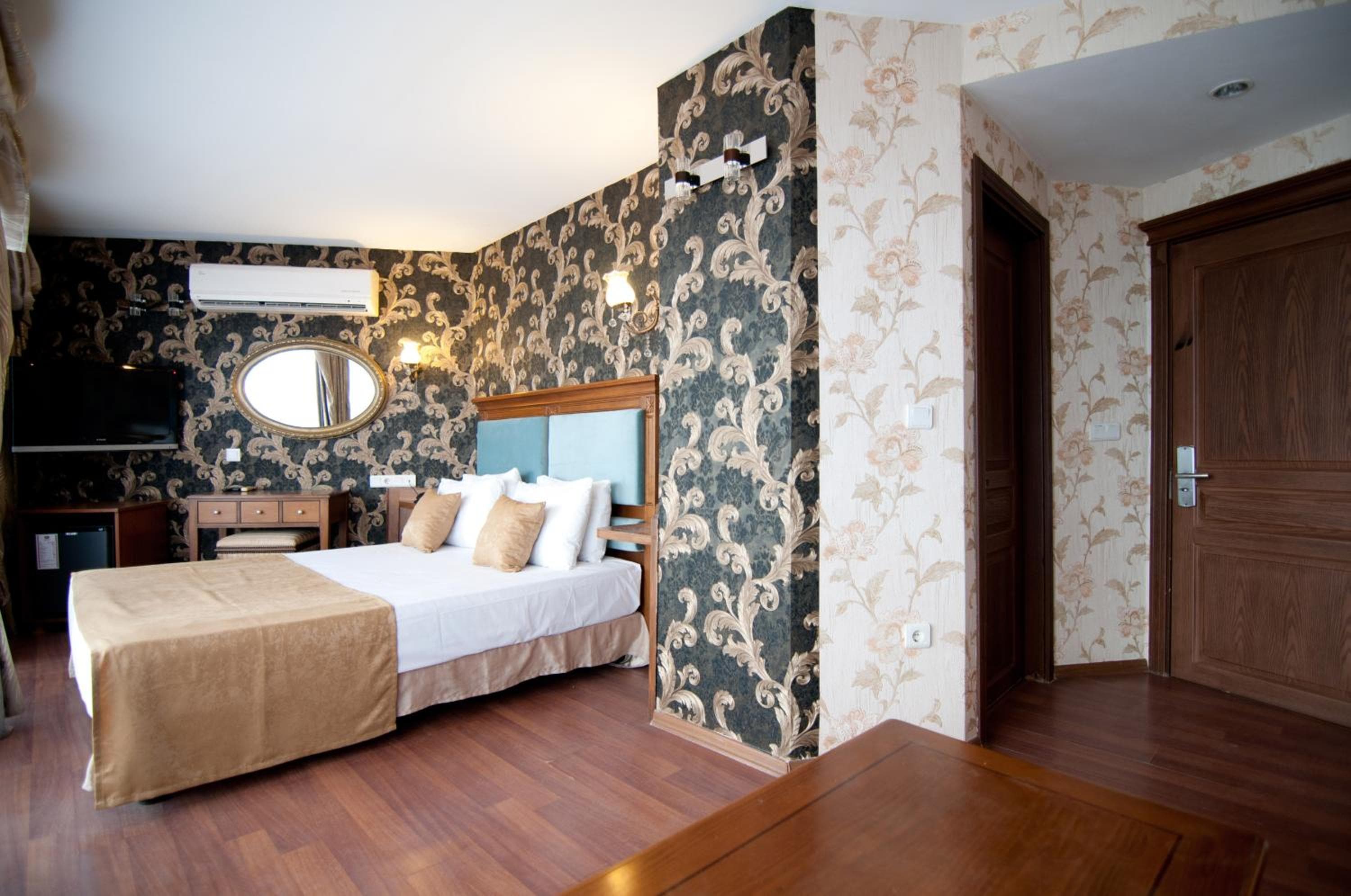 Artefes Hotel Ciudad Vieja — 27