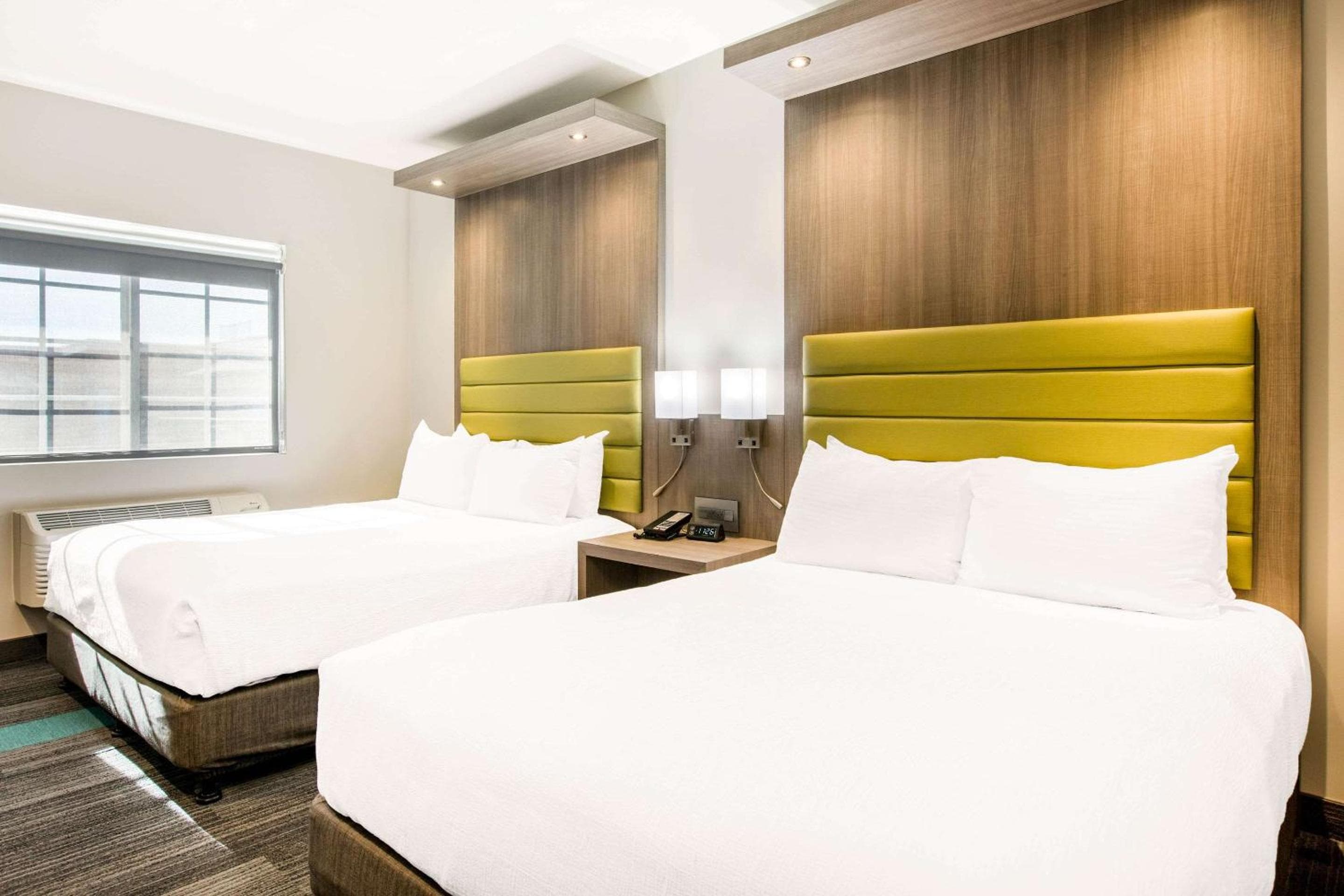 Rodeway Inn near Melrose Ave — 4